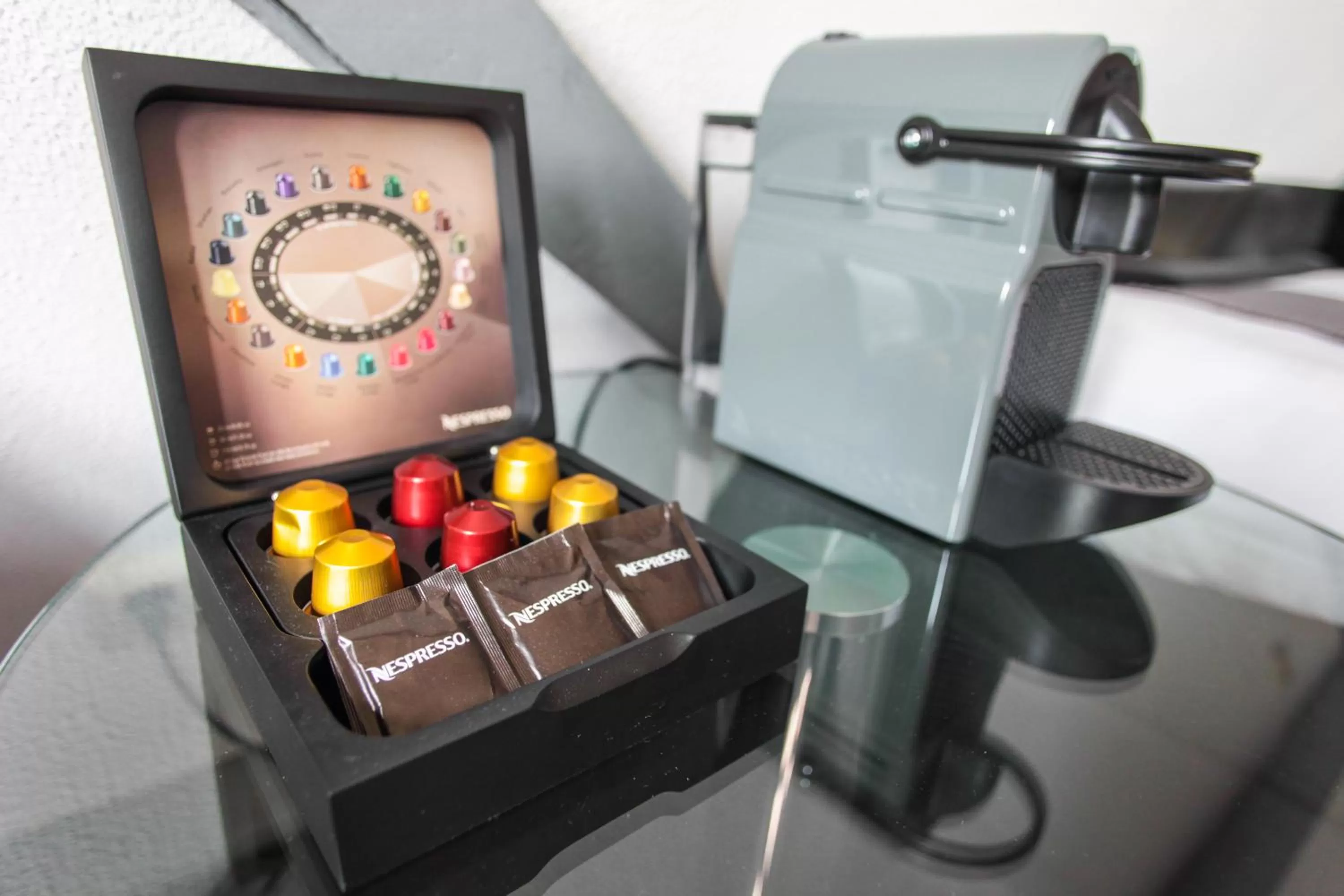 Coffee/tea facilities in Hotel Mansion