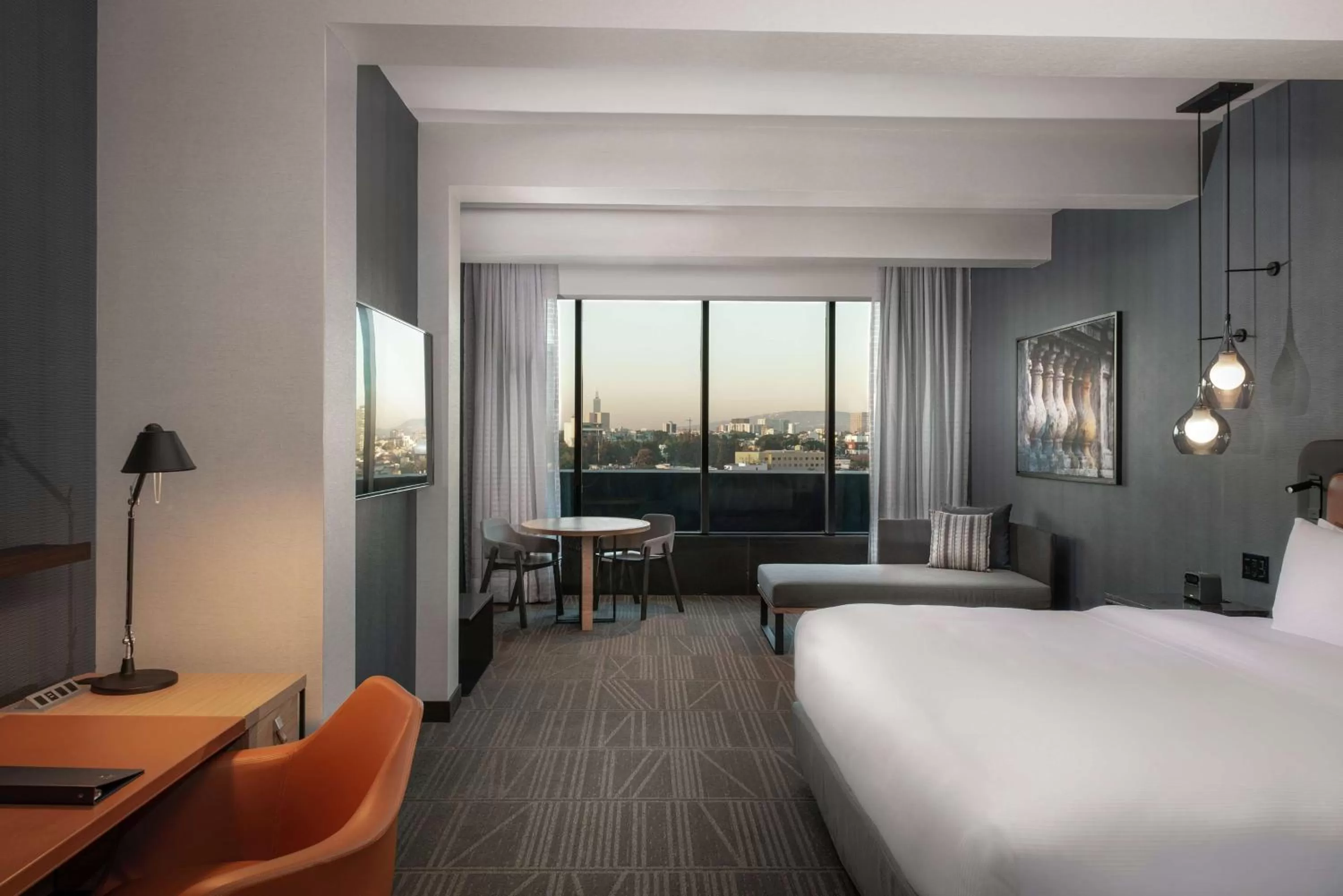 Bed in Hilton Guadalajara Midtown