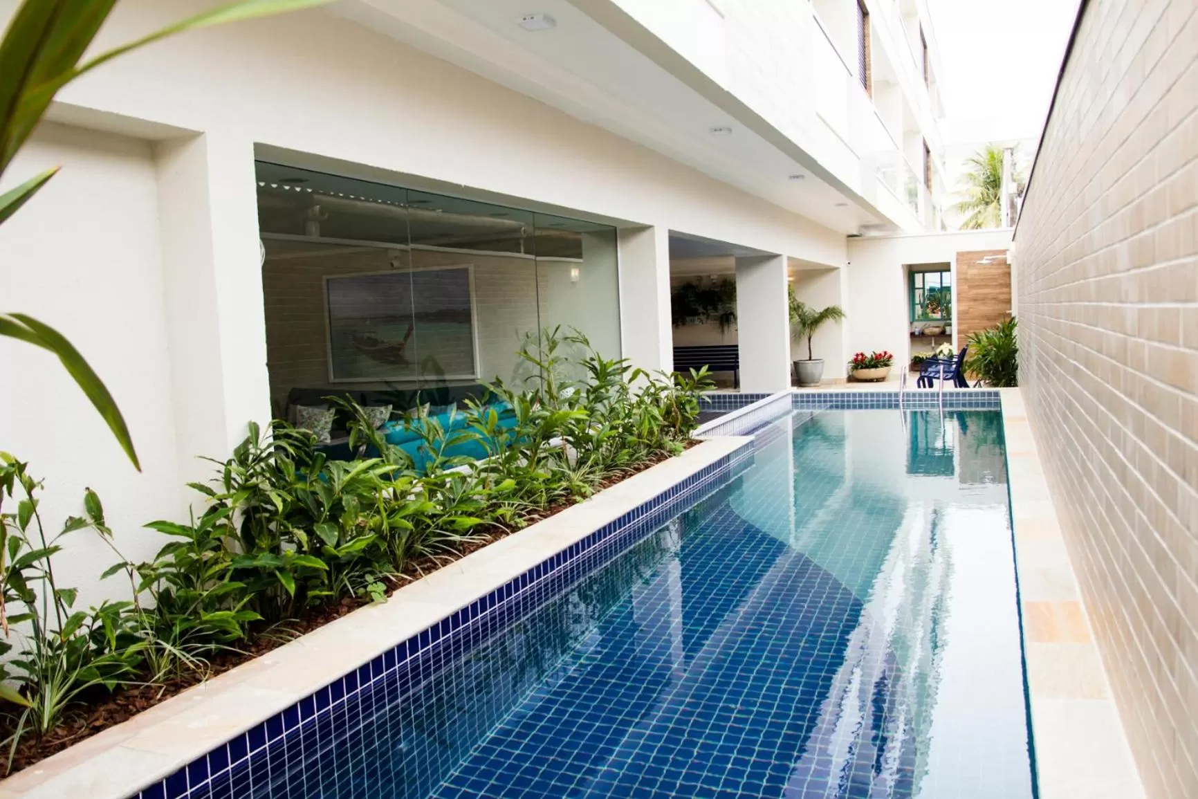 Swimming pool in Pousada Villa Di Enzo
