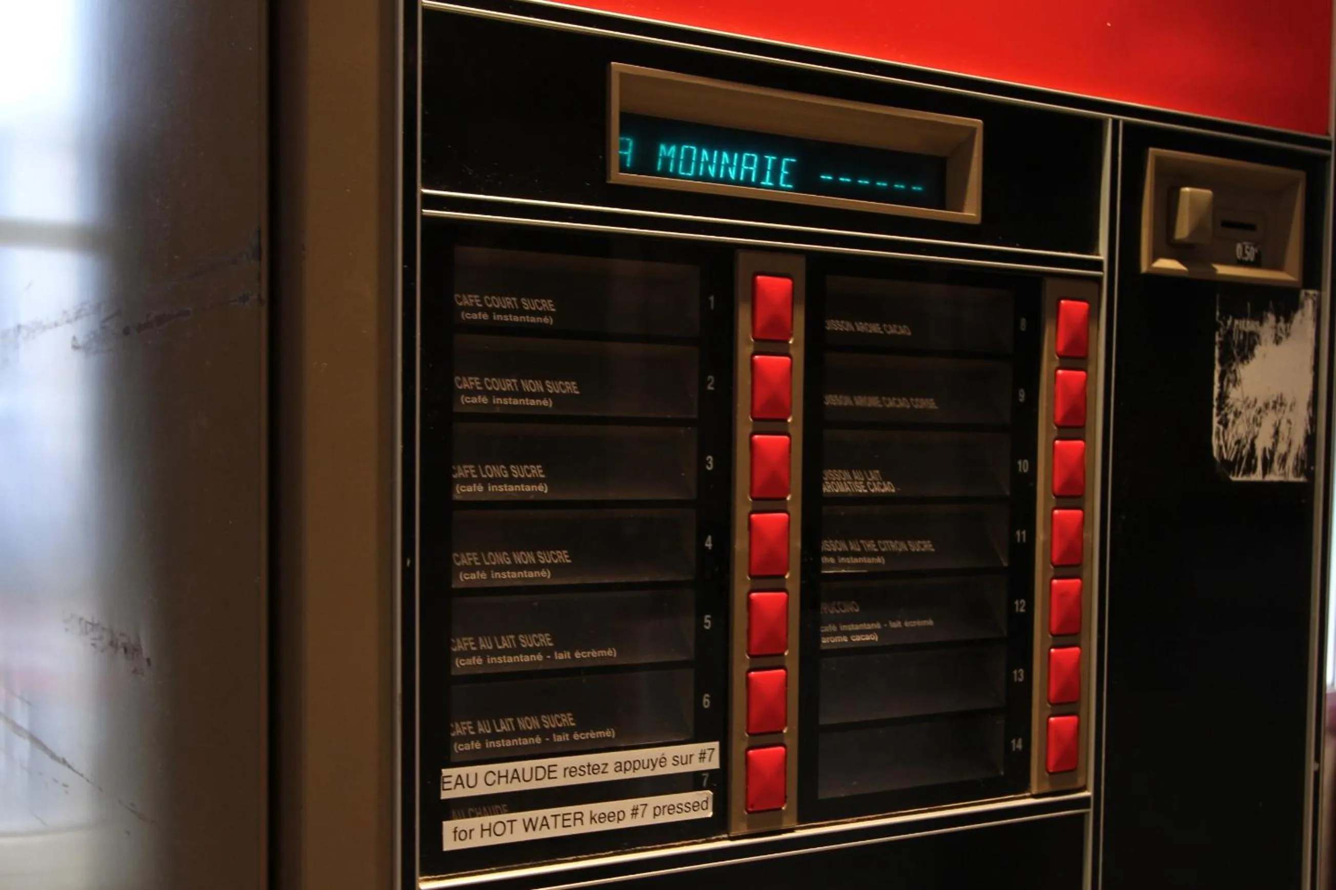 On-site shops in Bastille Hostel