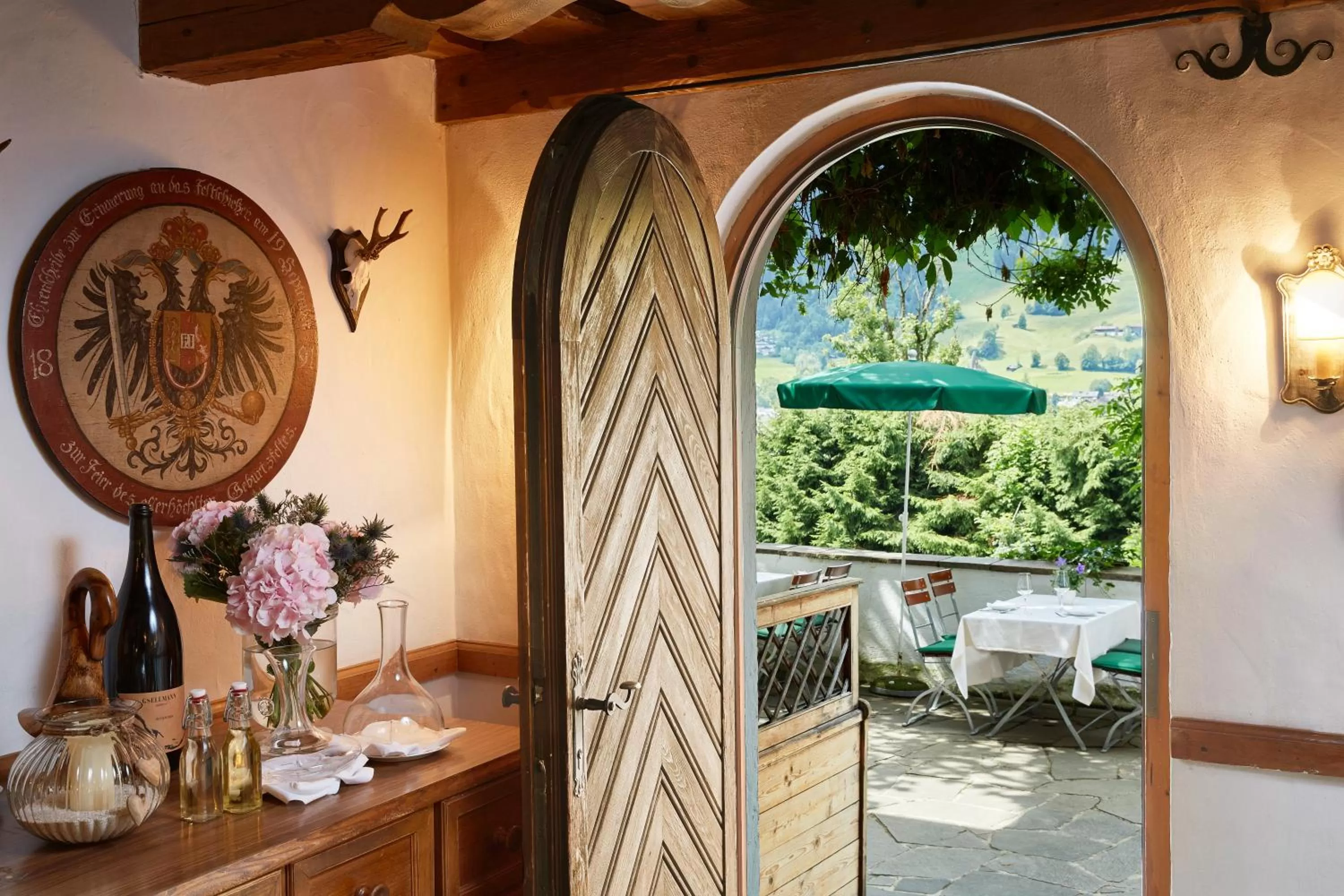 Restaurant/places to eat in Landsitz Römerhof - Hotel Apartments