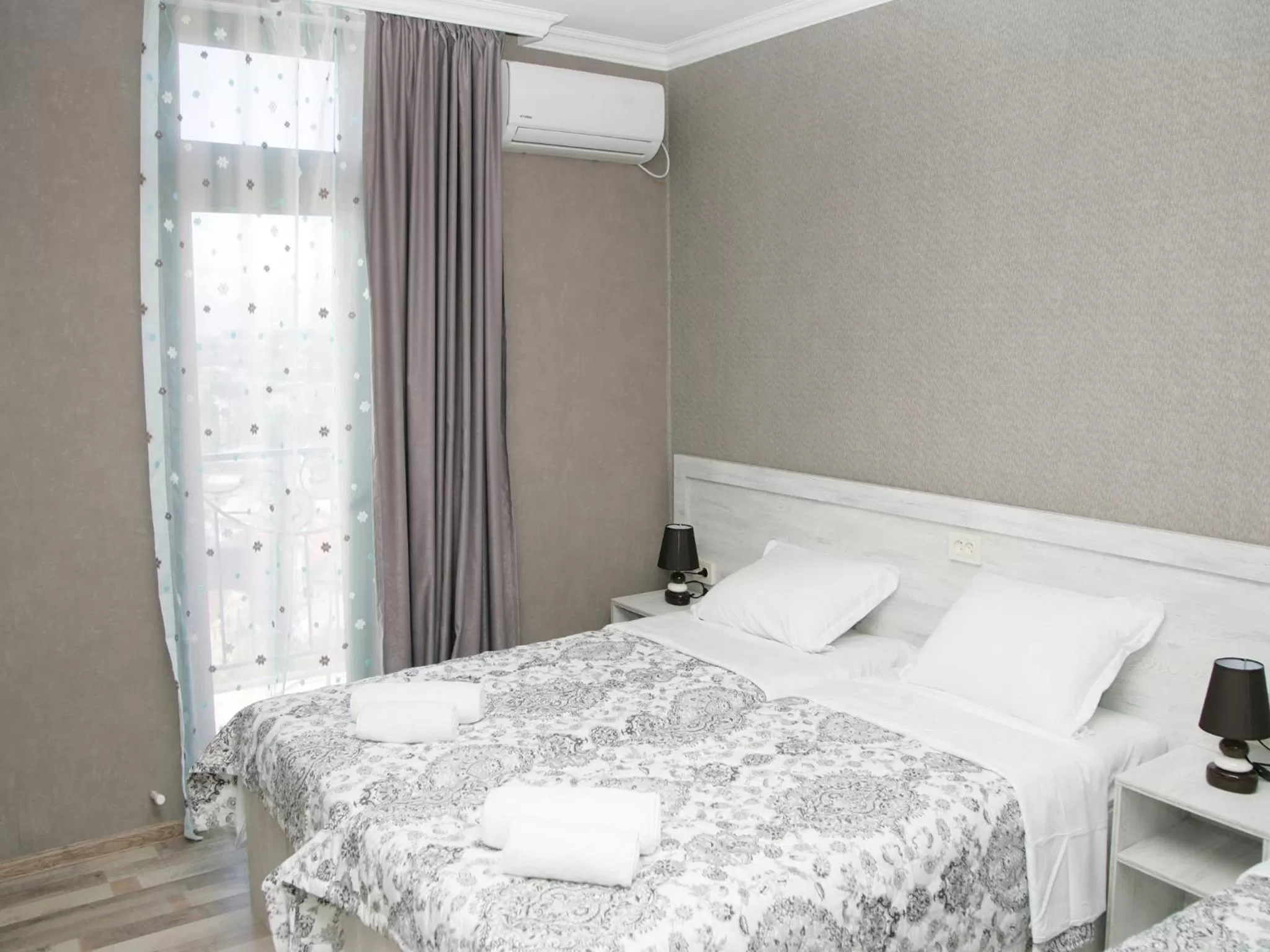 Balcony/Terrace, Bed in Hotel Tskhumi