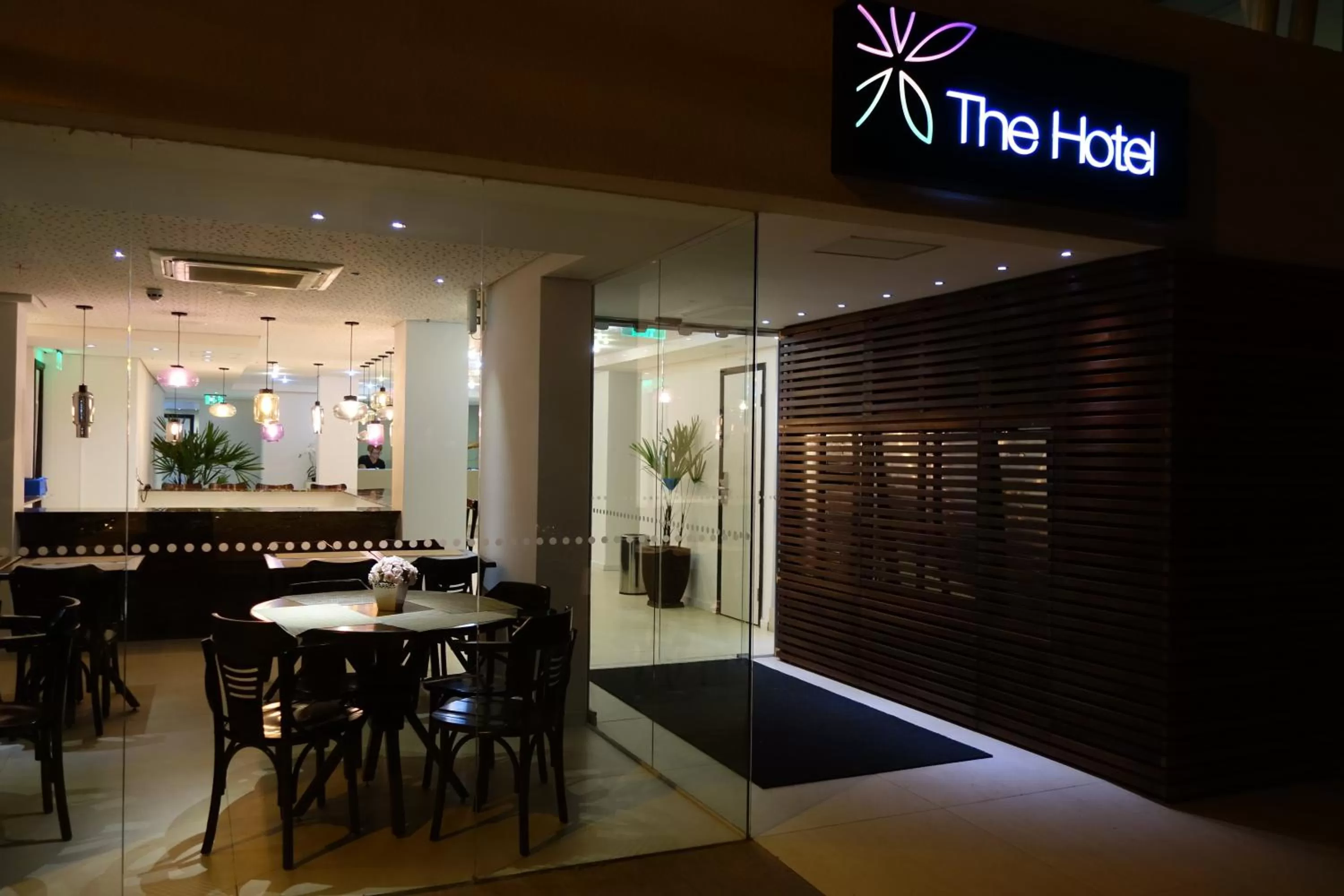 Restaurant/places to eat in The Hotel