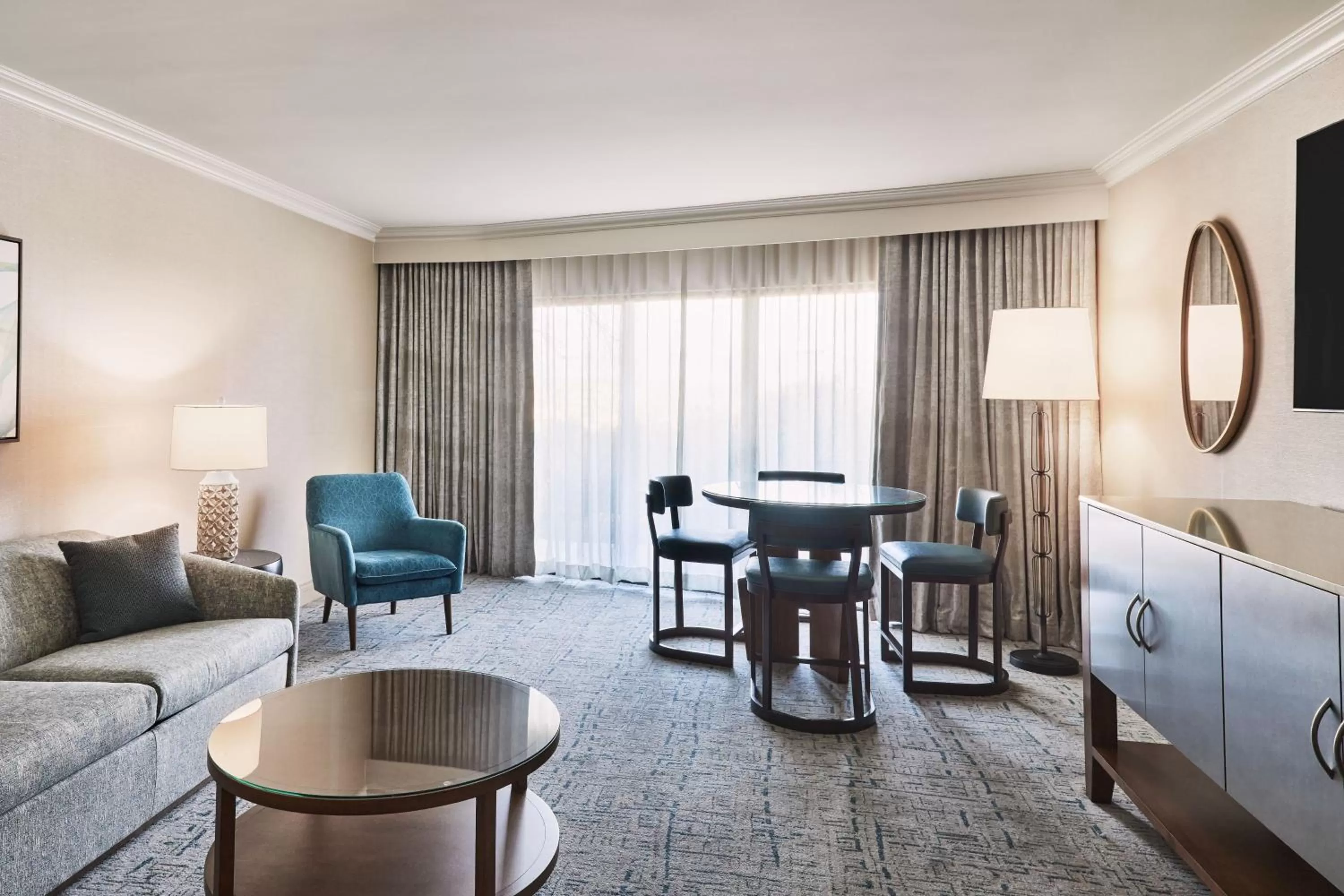 Living room, Bed in The Westin La Paloma Resort & Spa