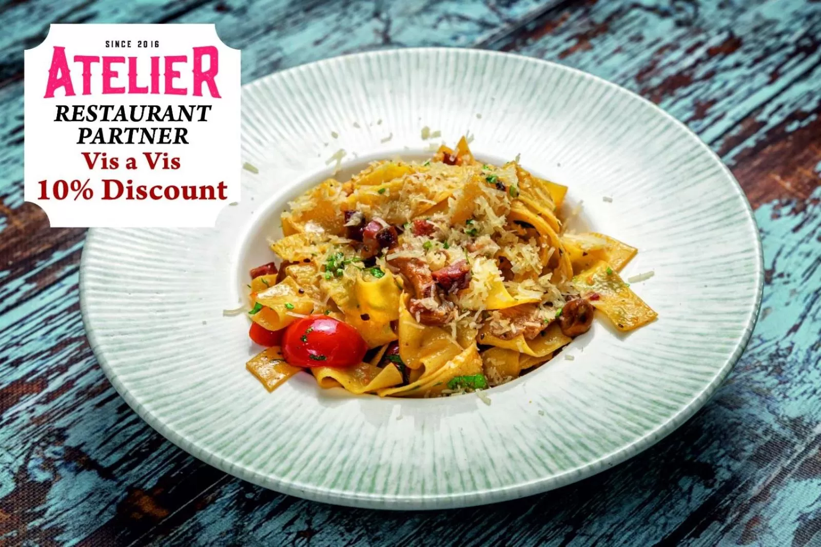 Restaurant/places to eat in La Strada Boutique Villa