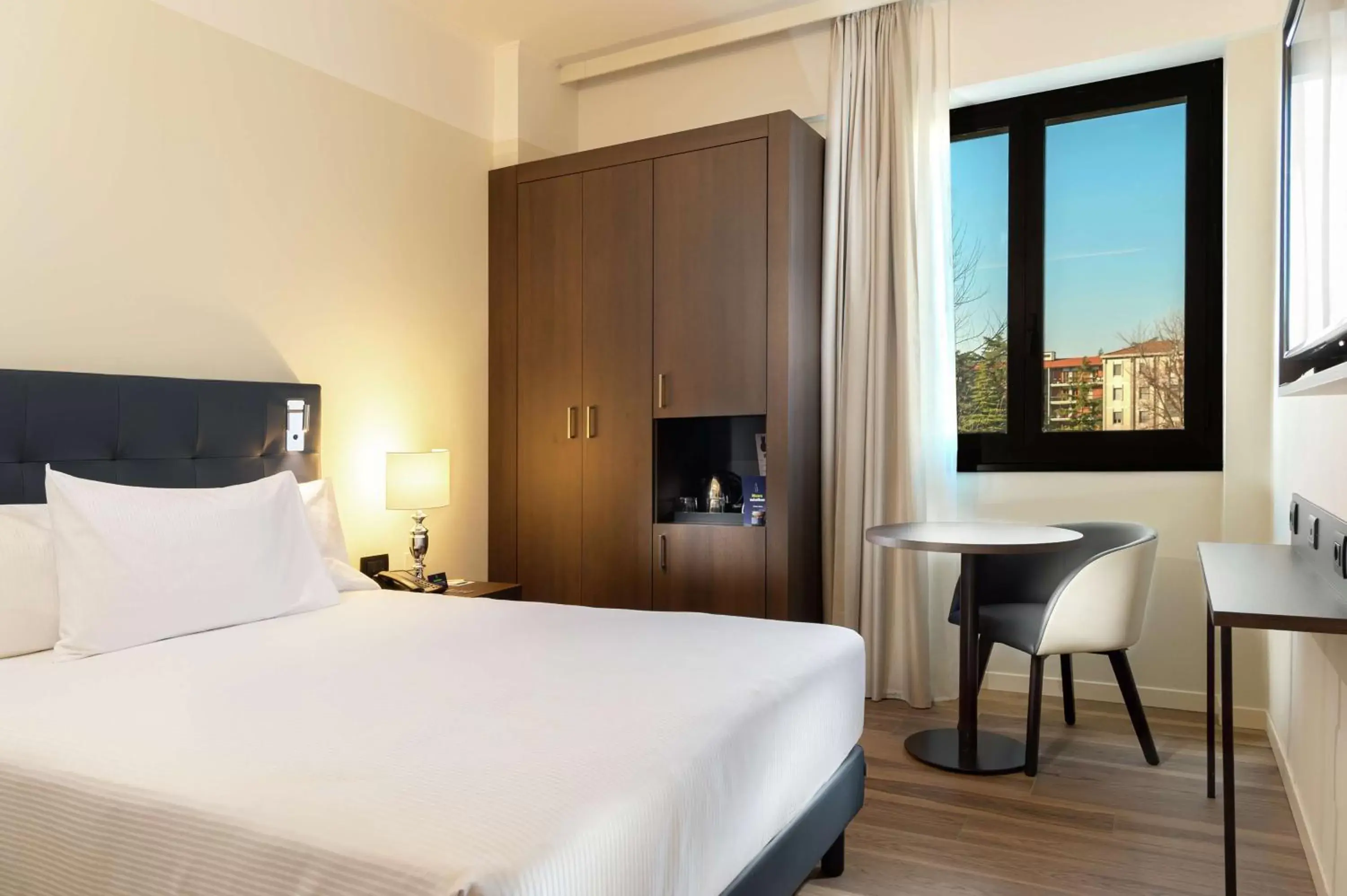 Queen Room in DoubleTree by Hilton Brescia Queen Room in DoubleTree by Hilton Brescia