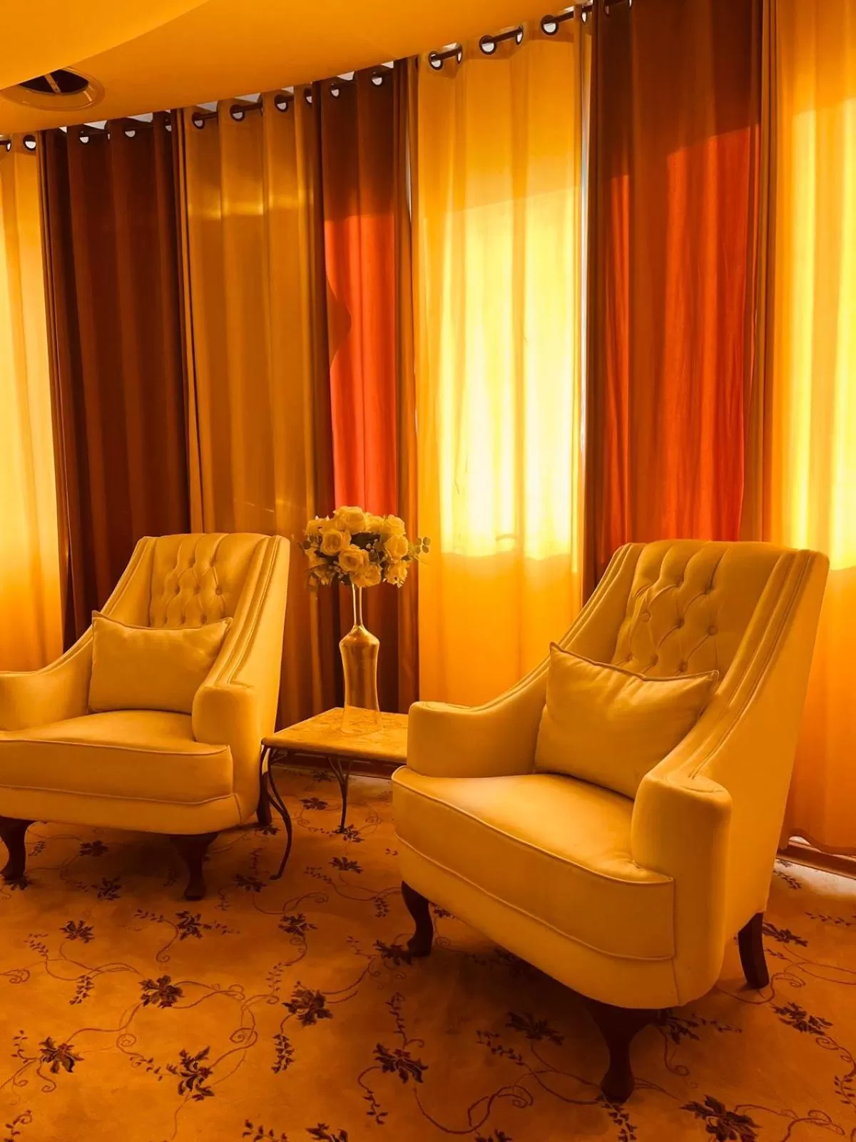 Seating Area in Saleem Afandi Hotel