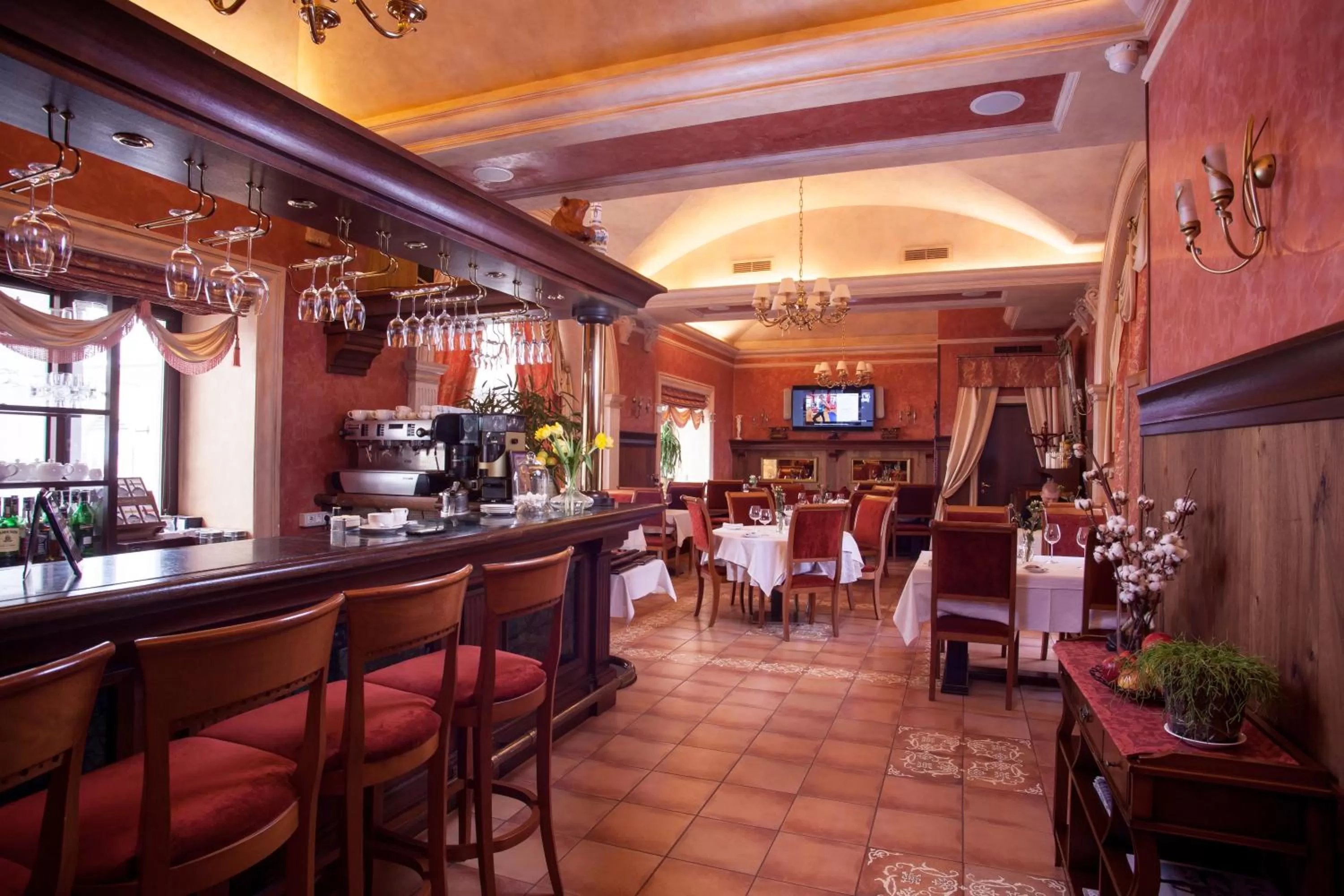 Restaurant/places to eat in Hotel Otrada