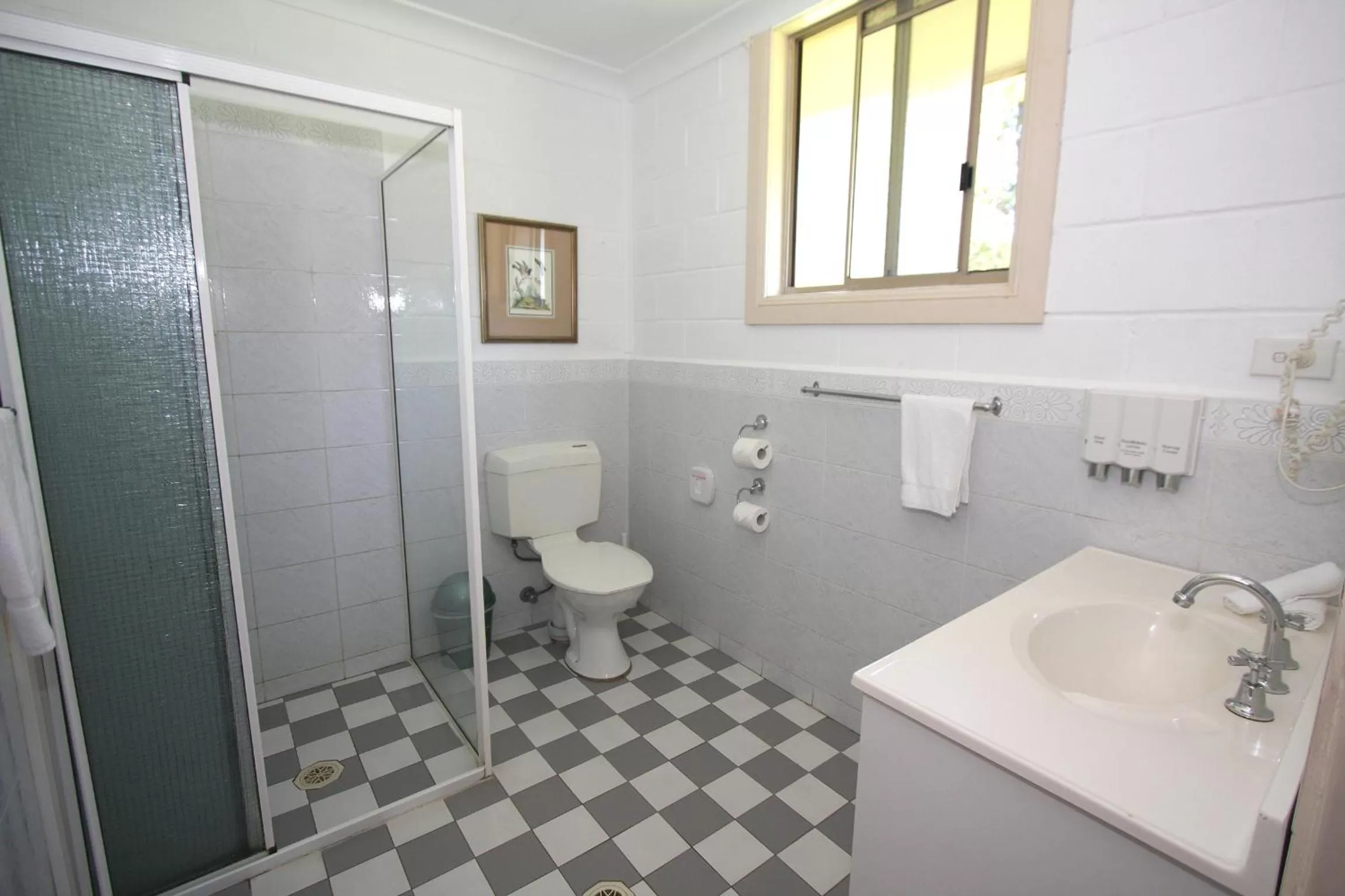 Toilet in Picton Valley Motel Australia