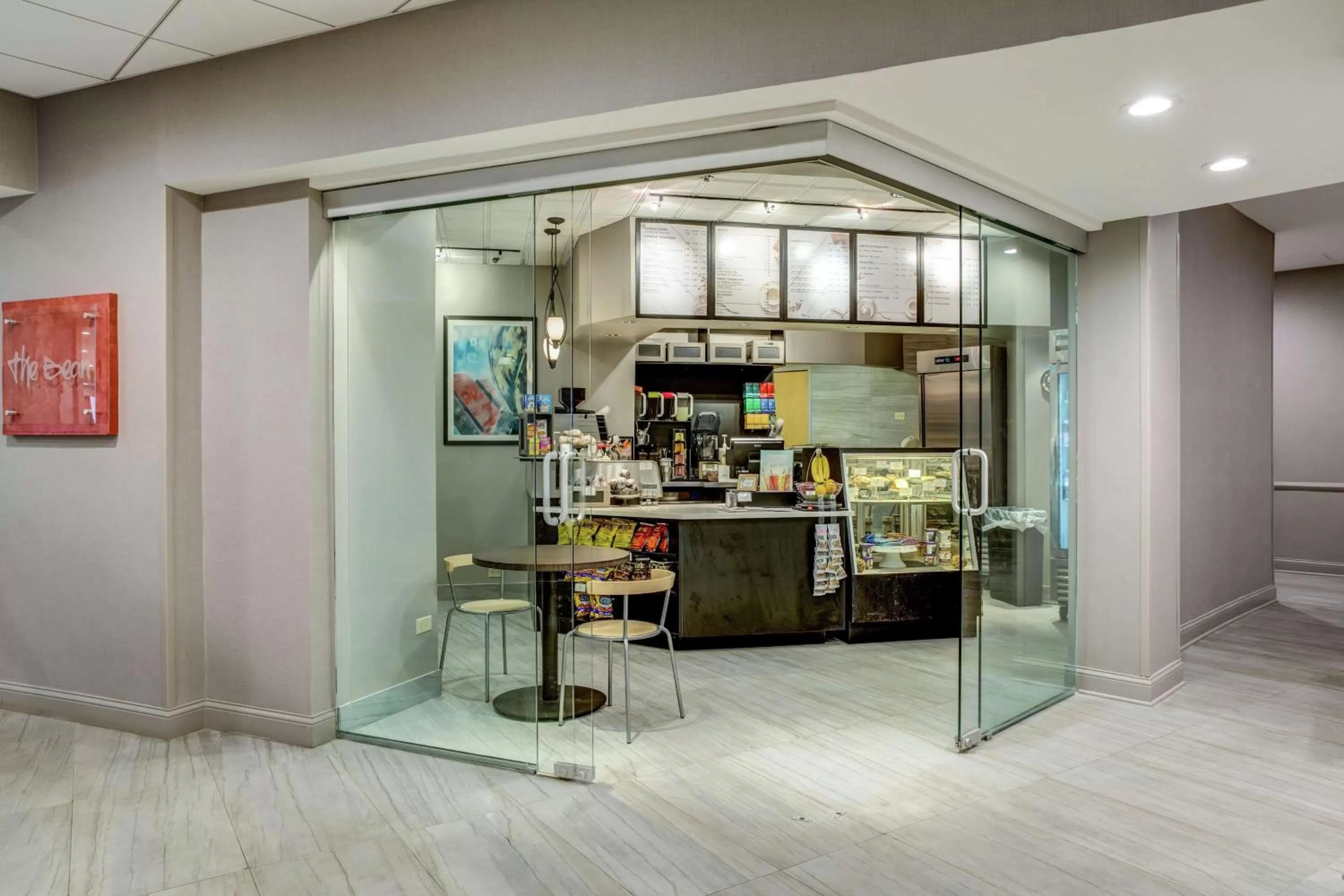 Restaurant/places to eat in Hilton Chicago/Oak Lawn