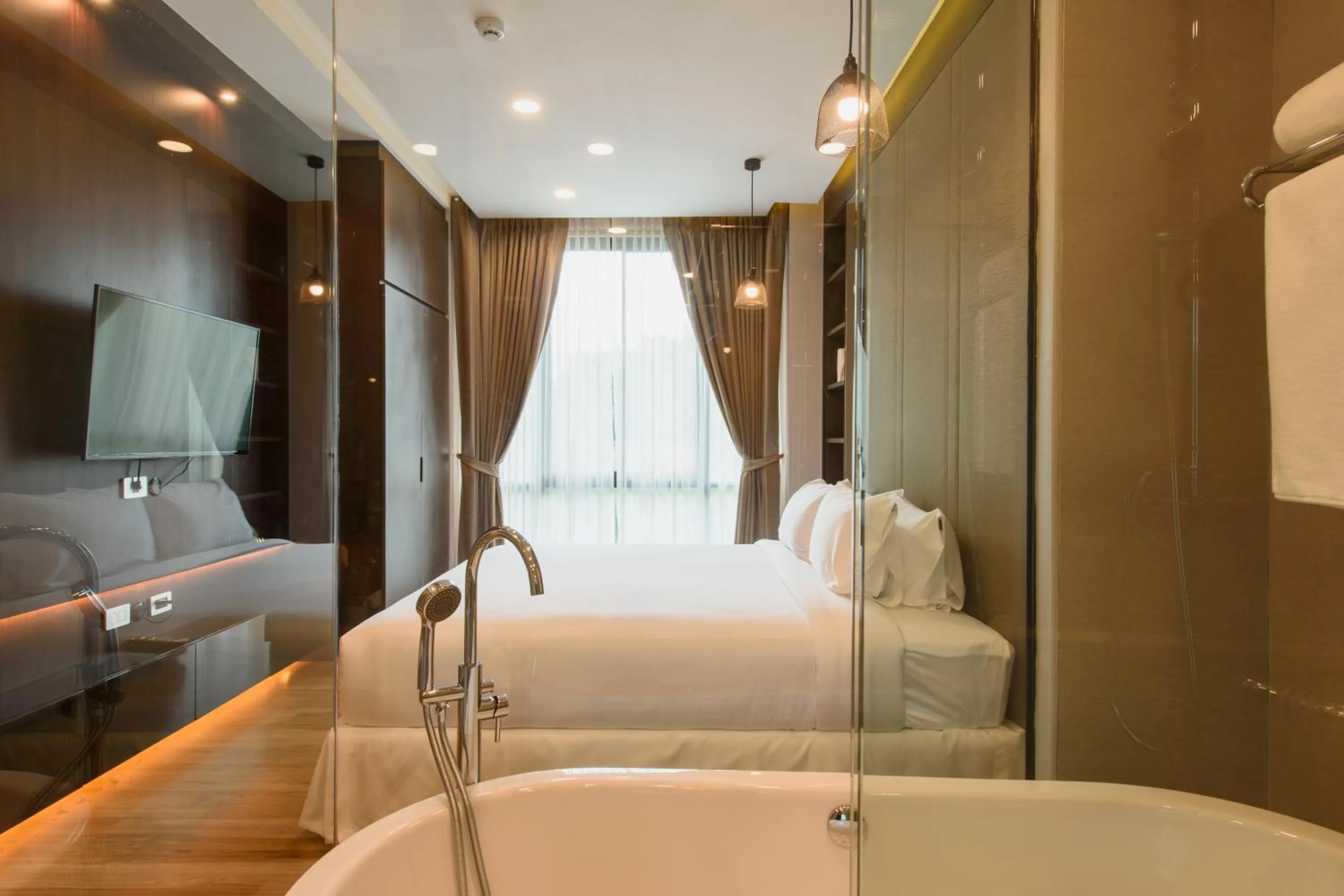 Bathroom, Bed in Parc Borough City Resort