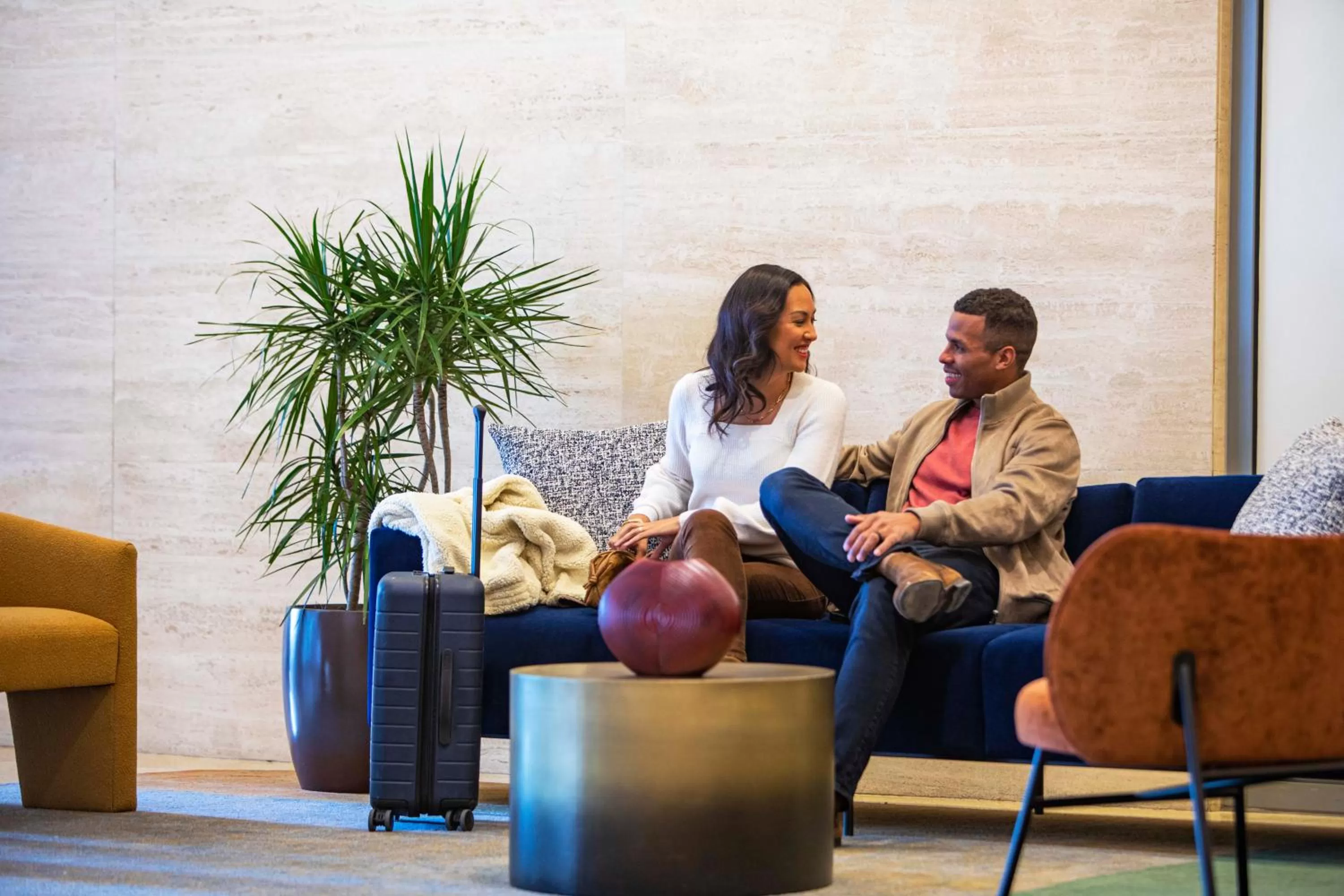 Lobby or reception in voco Chicago Downtown - Riverwalk by IHG