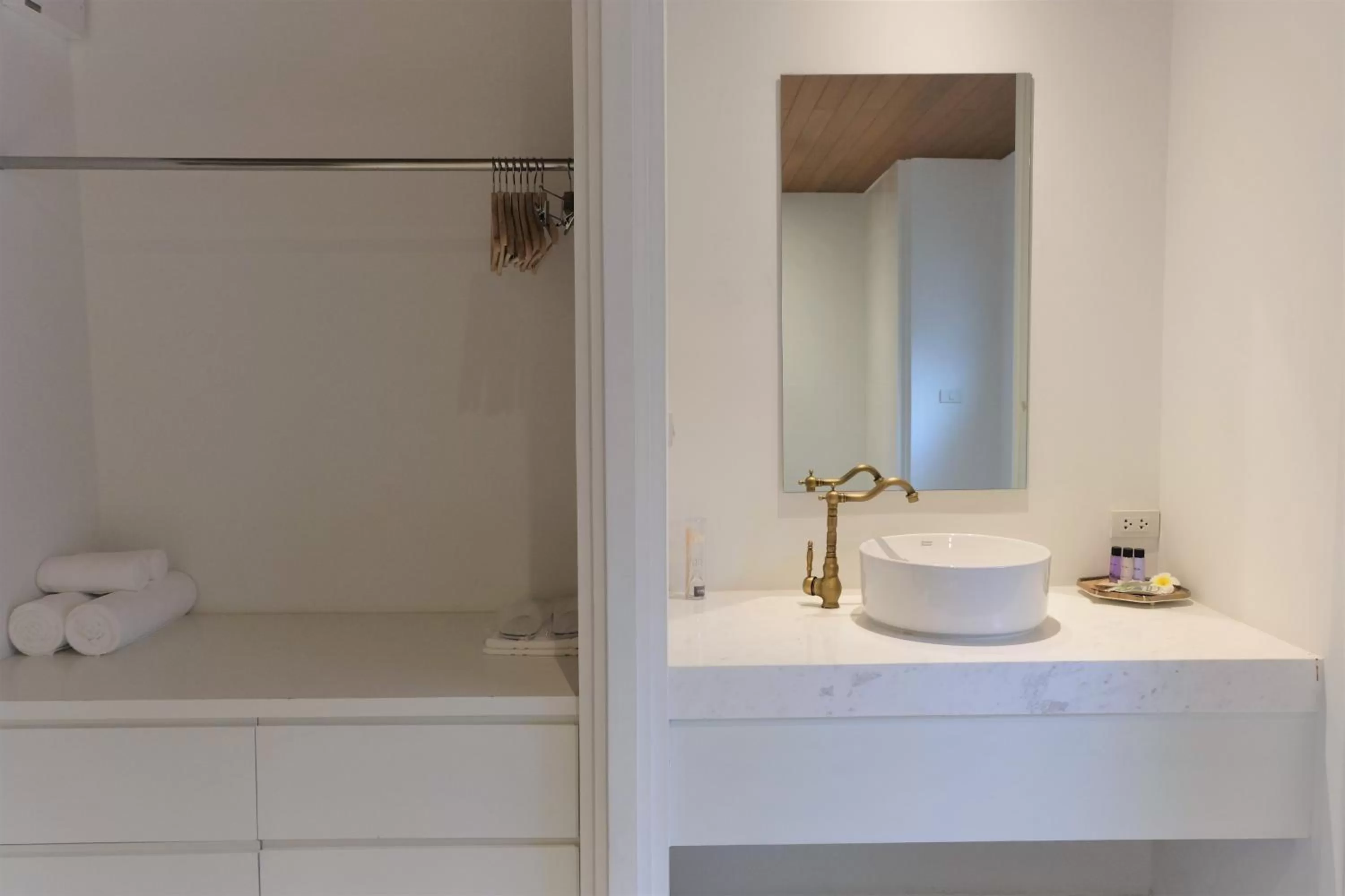 Bathroom in Vali Villa Bangkok