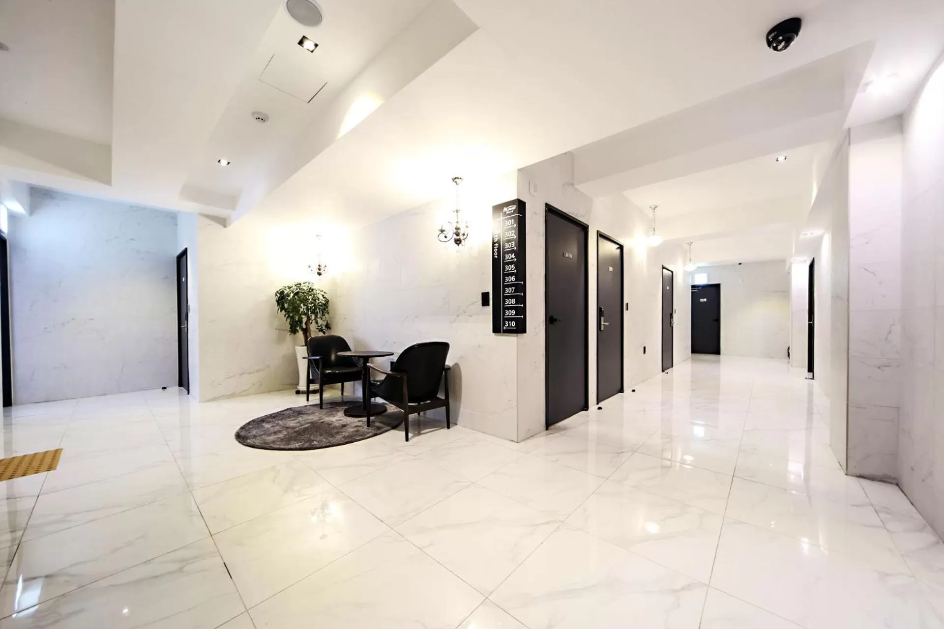 Lobby or reception in Masan Almond Hotel