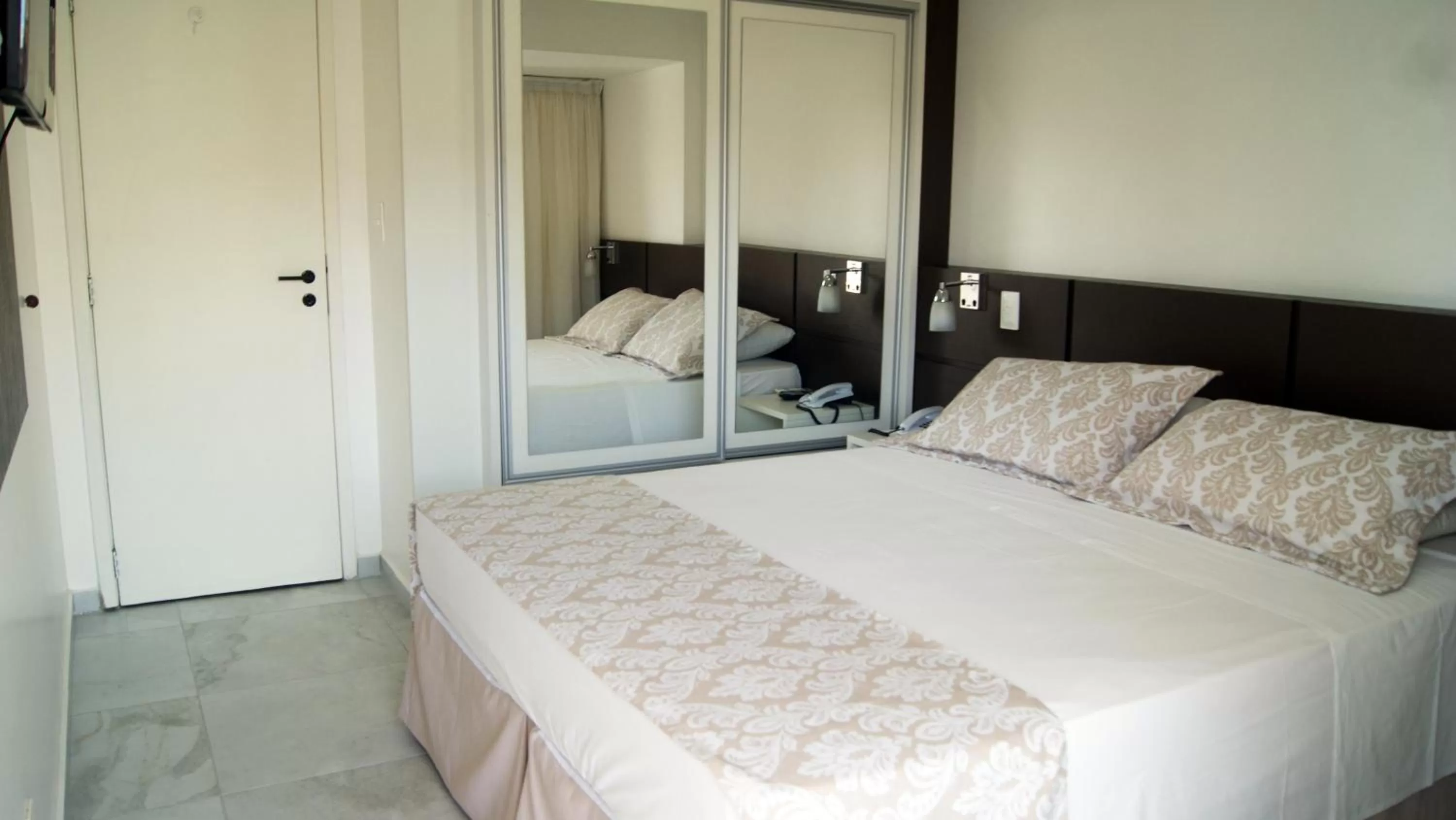 Bedroom, Bed in Littoral Tambaú Flat