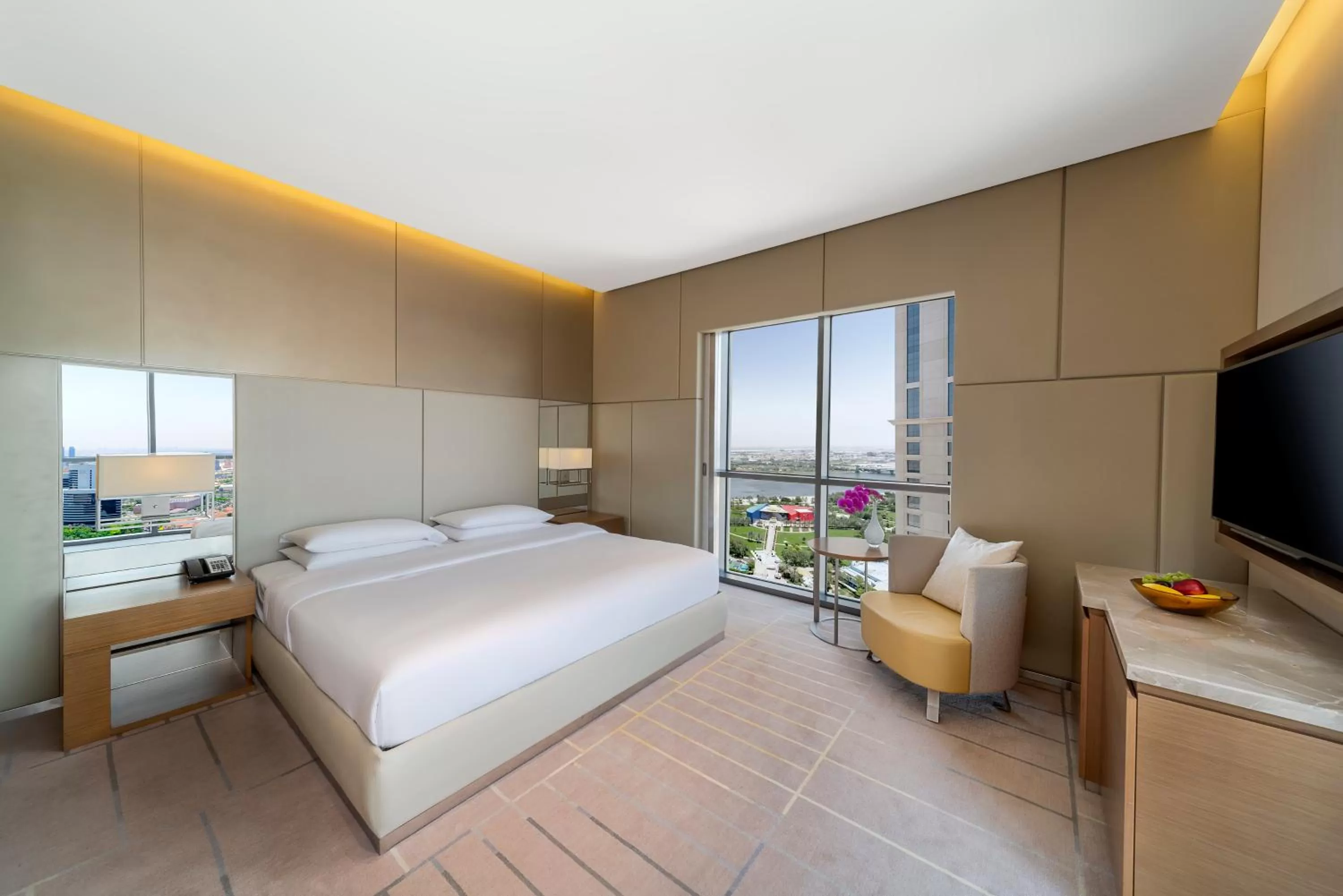 Photo of the whole room, Bed in Hyatt Regency Dubai Creek Heights