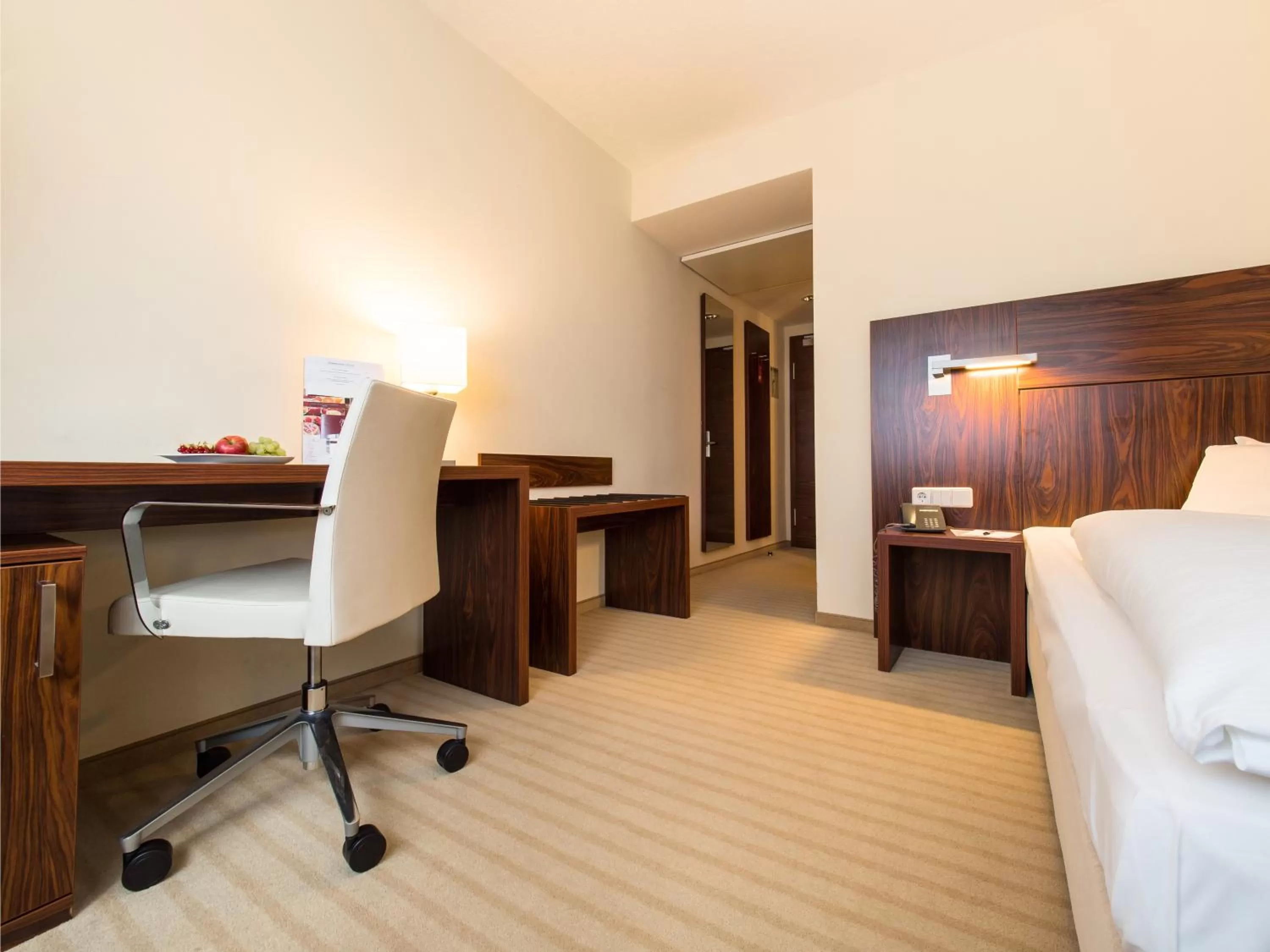 Bed in Hotel an der Oper