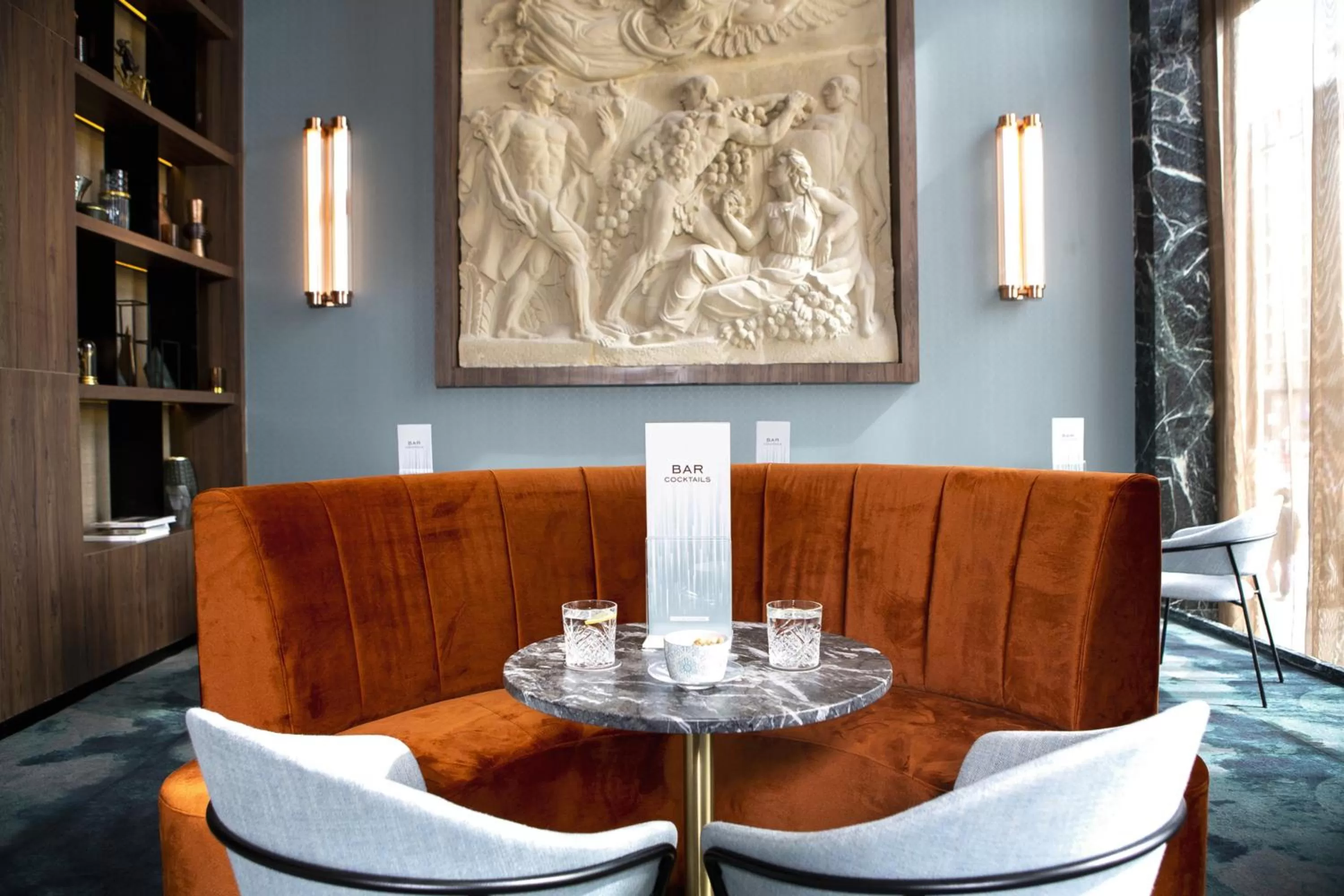 Lounge or bar in Riu Plaza España