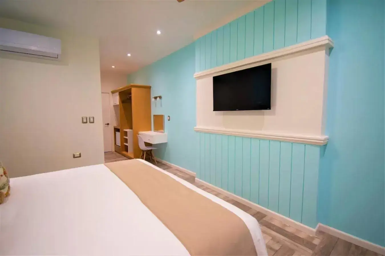 Deluxe Double Room with Balcony in Ocean Suites Bartolome Deluxe Double Room with Balcony in Ocean Suites Bartolome