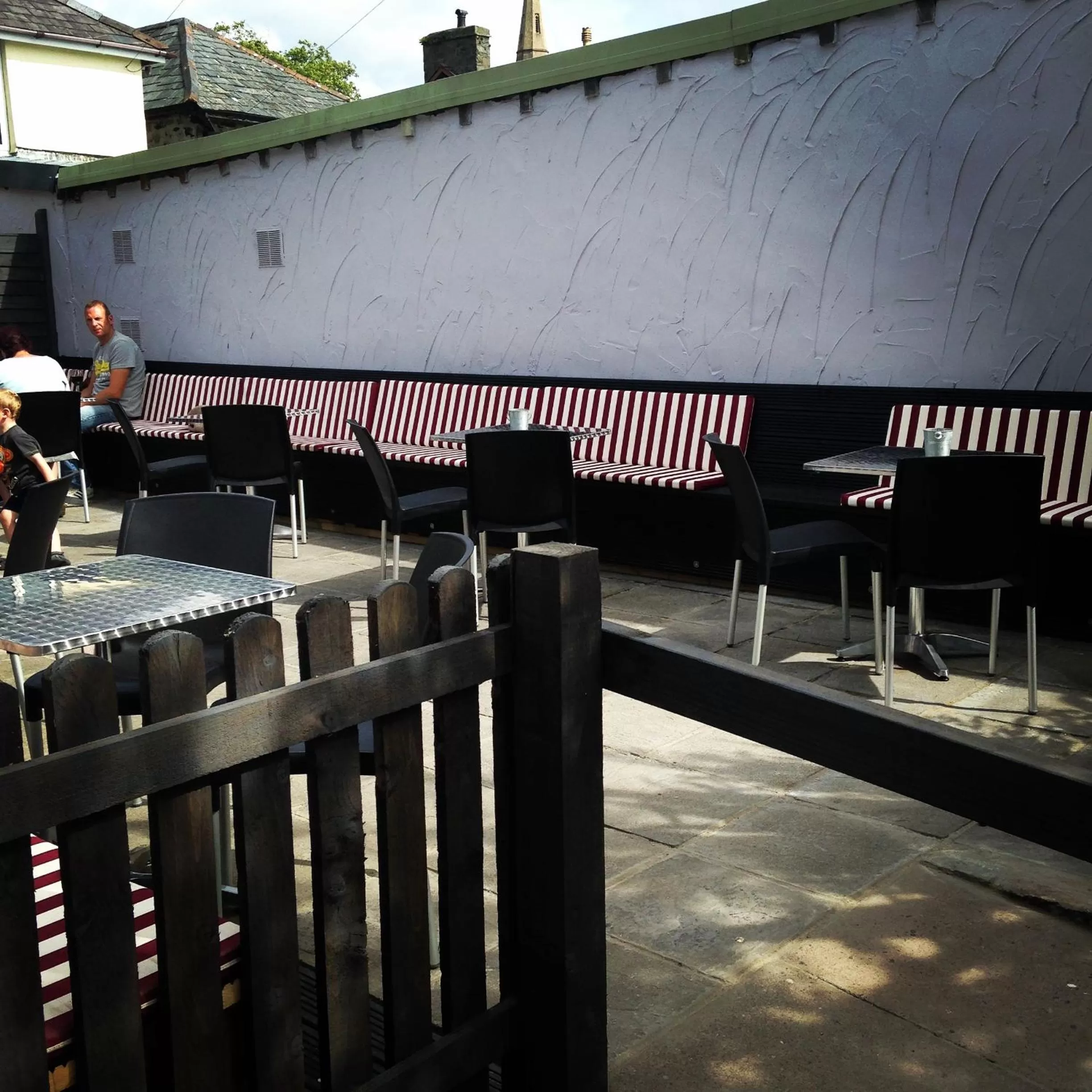 Garden in The Golden Fleece Inn