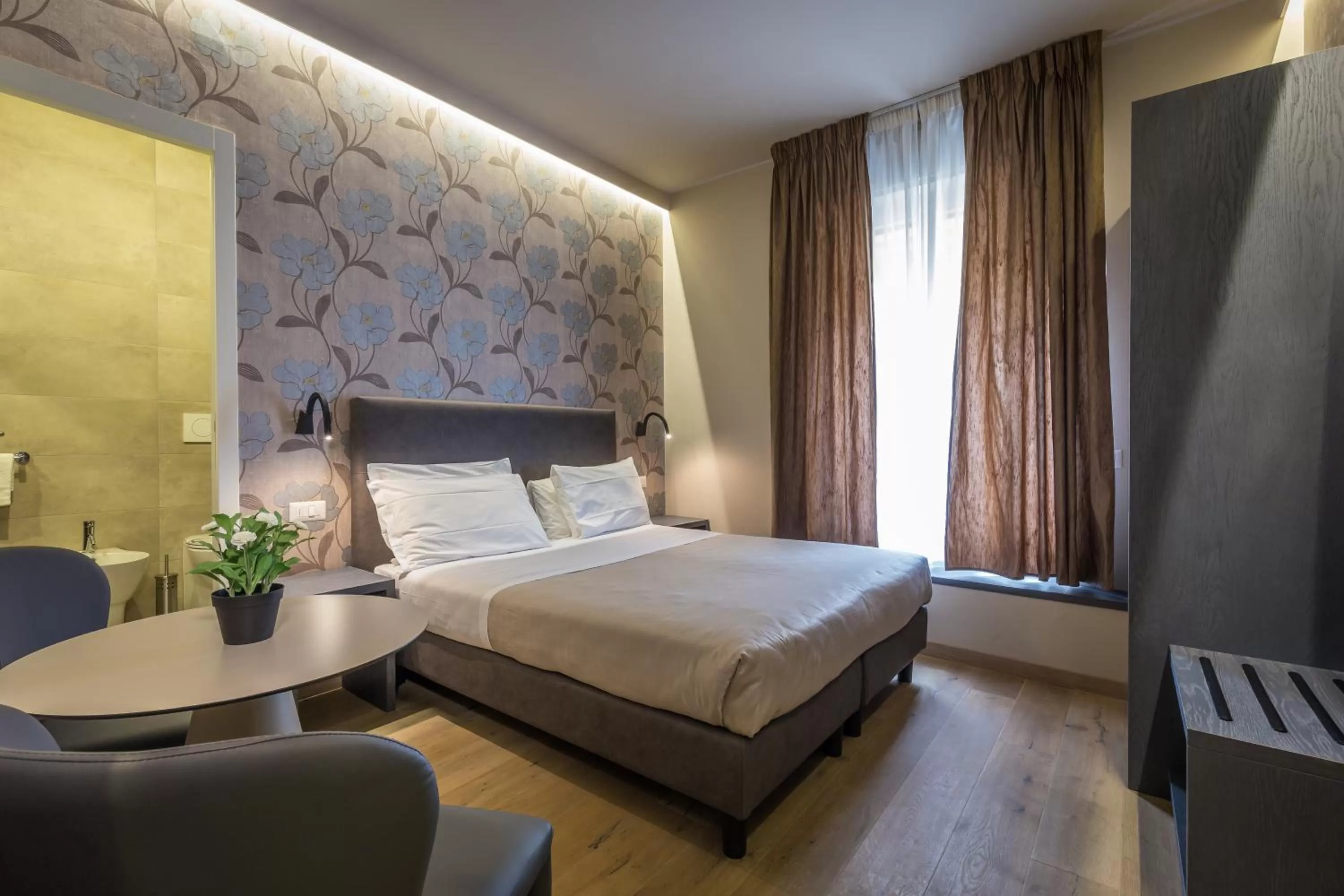 Double Room in Florence Old Bridge B&B