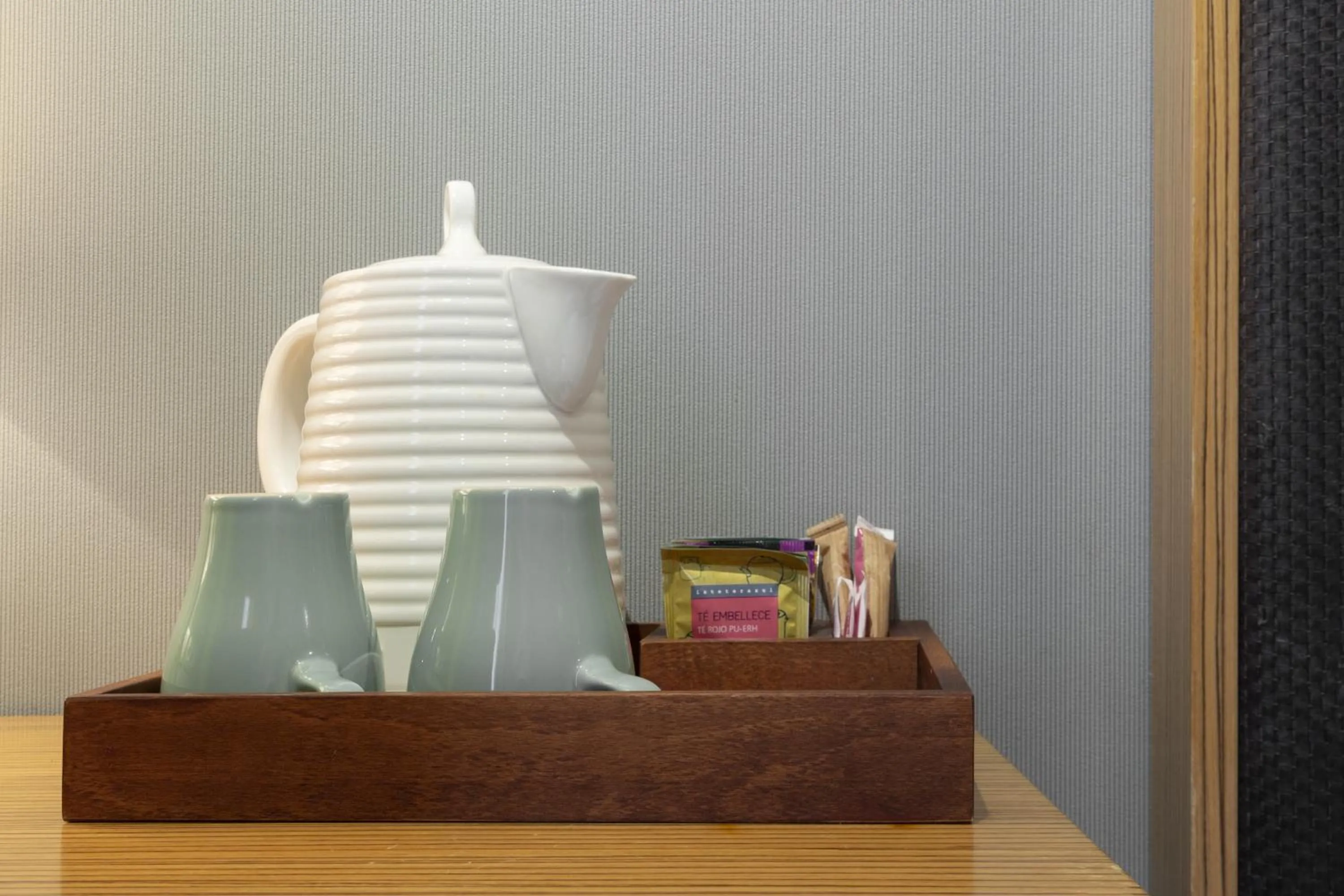 Food and drinks in Petit Palace Tres Cruces