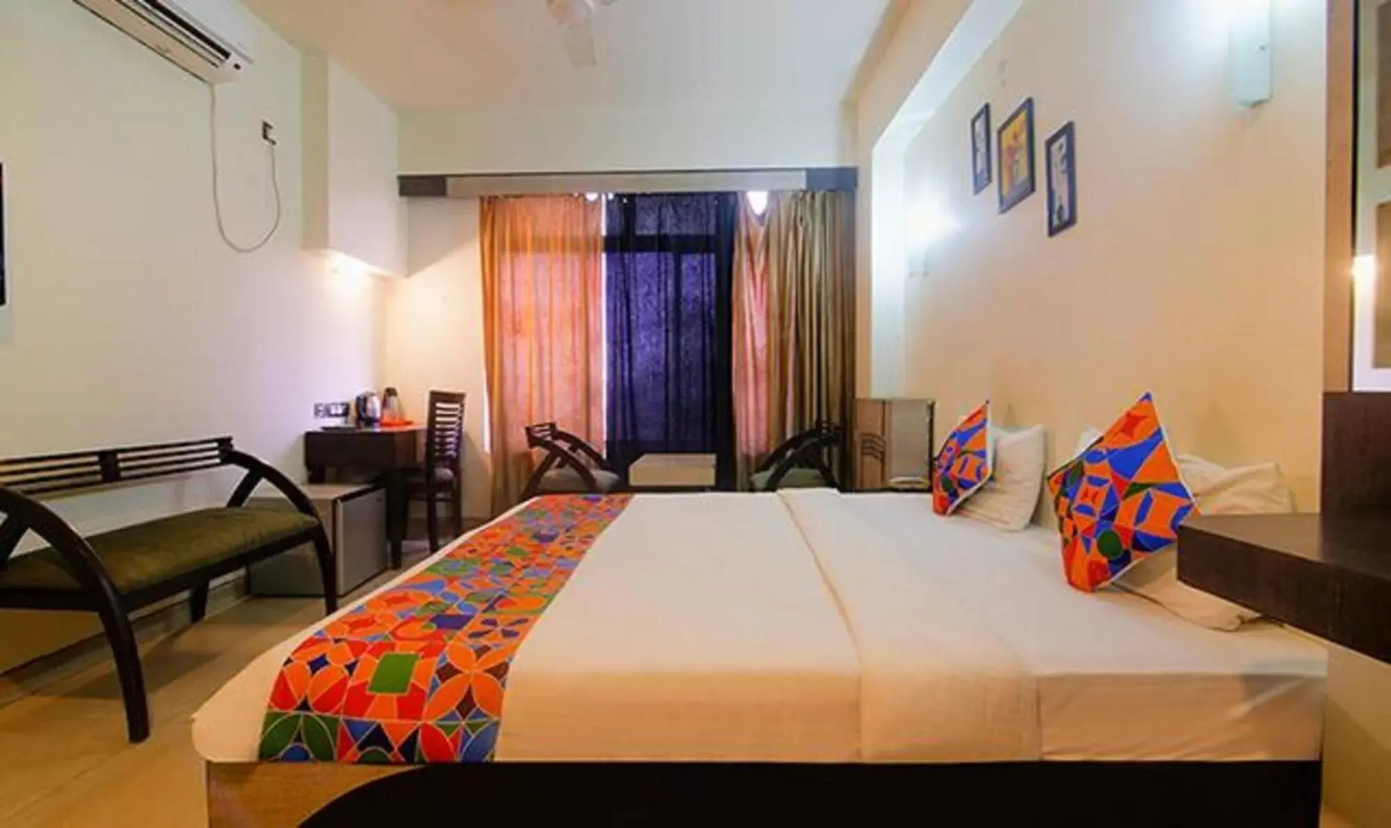 Deluxe Room - single occupancy in FabHotel New Yatra Residency Deluxe Room - single occupancy in FabHotel New Yatra Residency