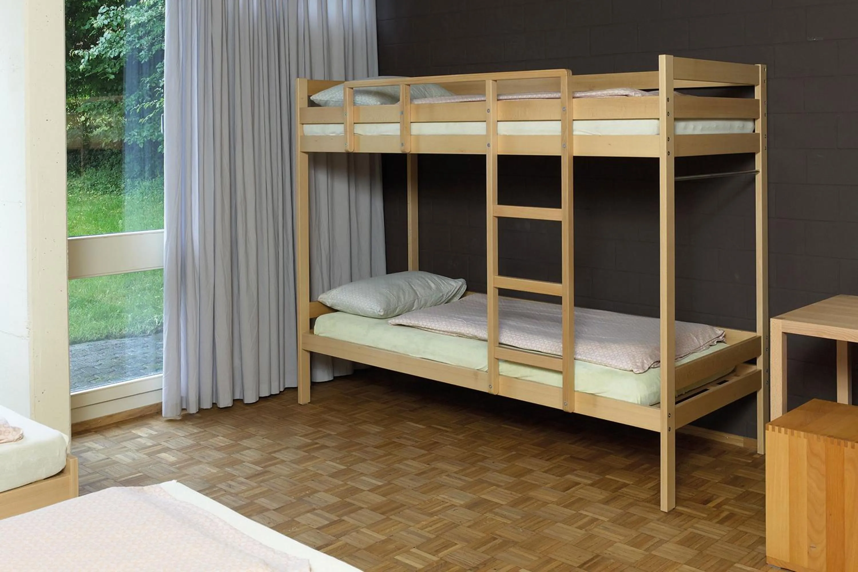 Photo of the whole room, Bed in Luzern Youth Hostel