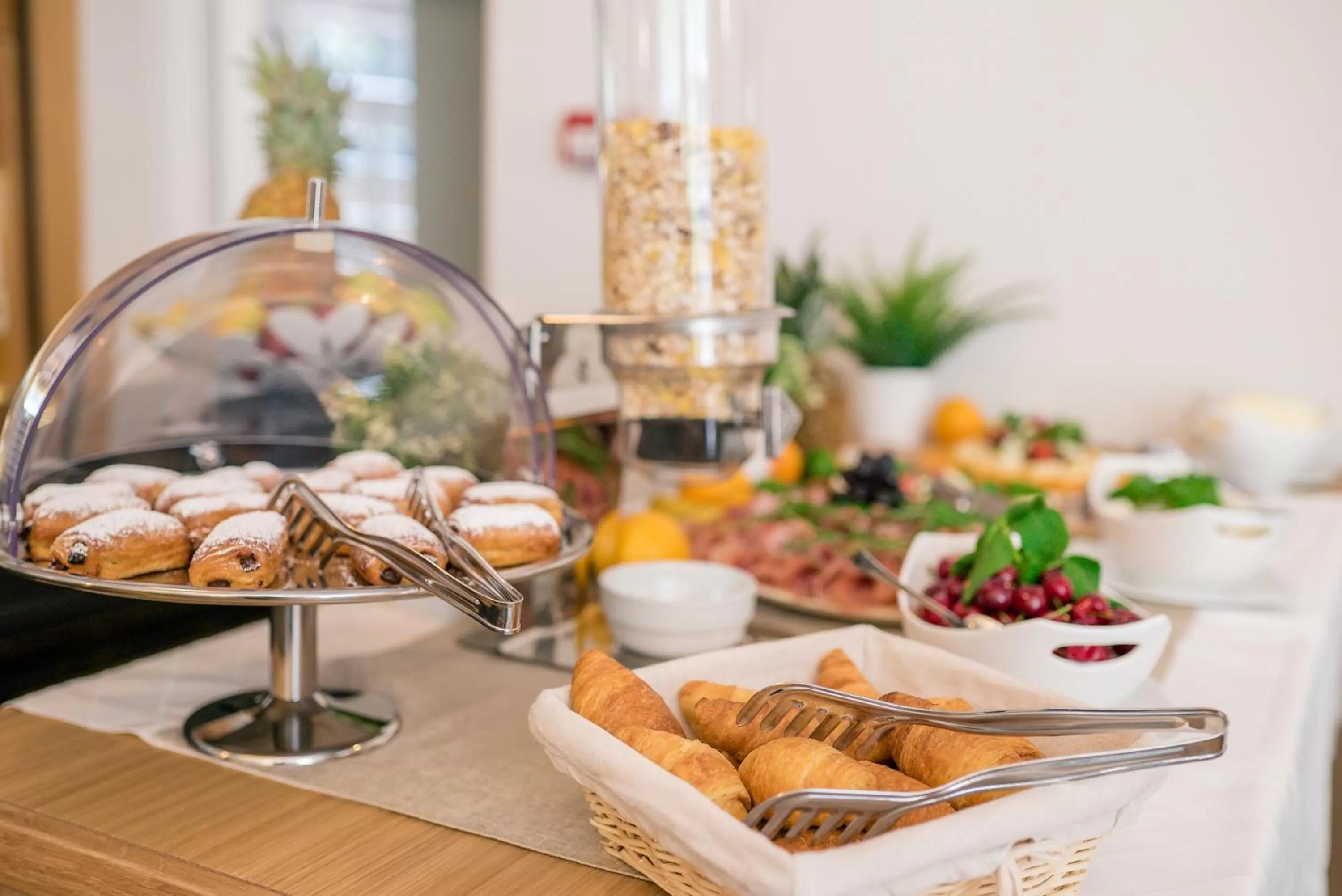 Breakfast in Public House Hotel