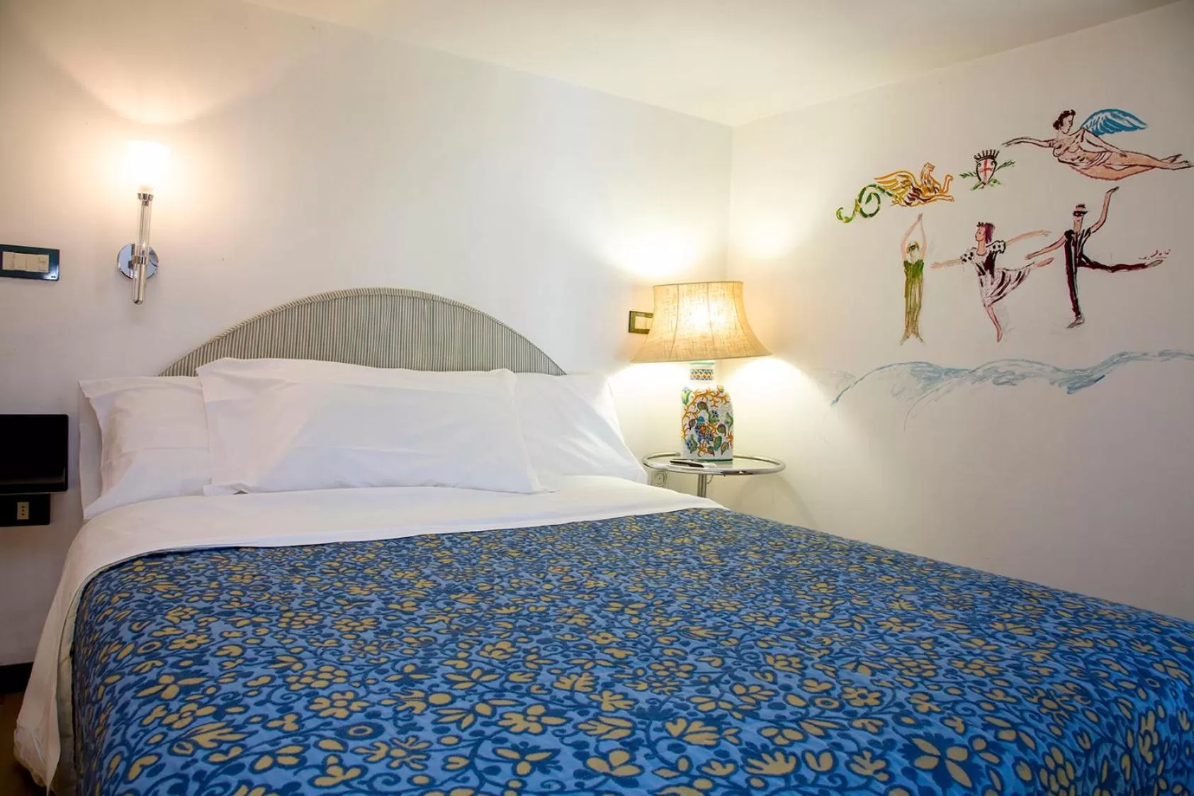 Photo of the whole room, Bed in Locanda di Alia - b&b hotel -