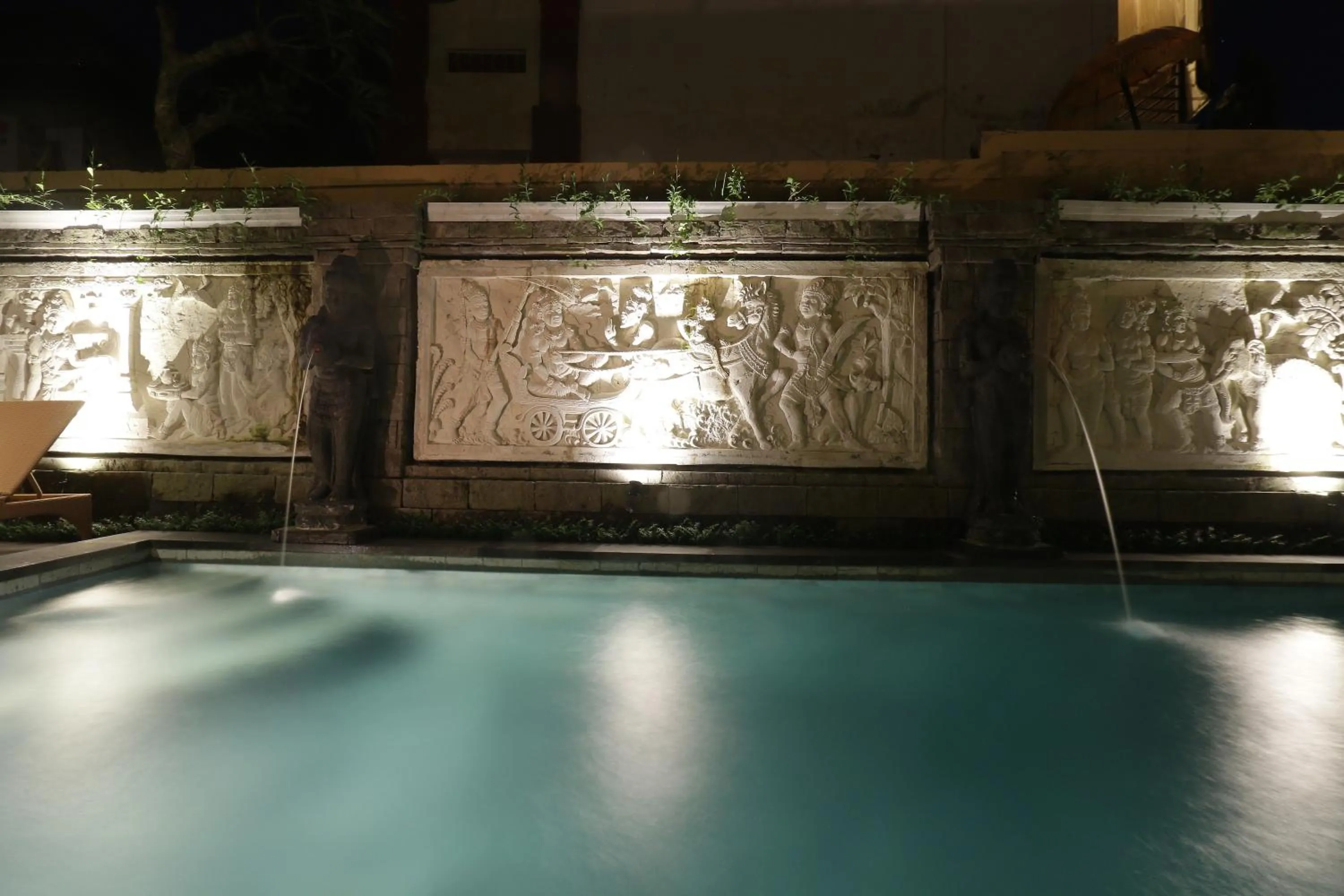 Swimming pool in Frangipani Bungalow