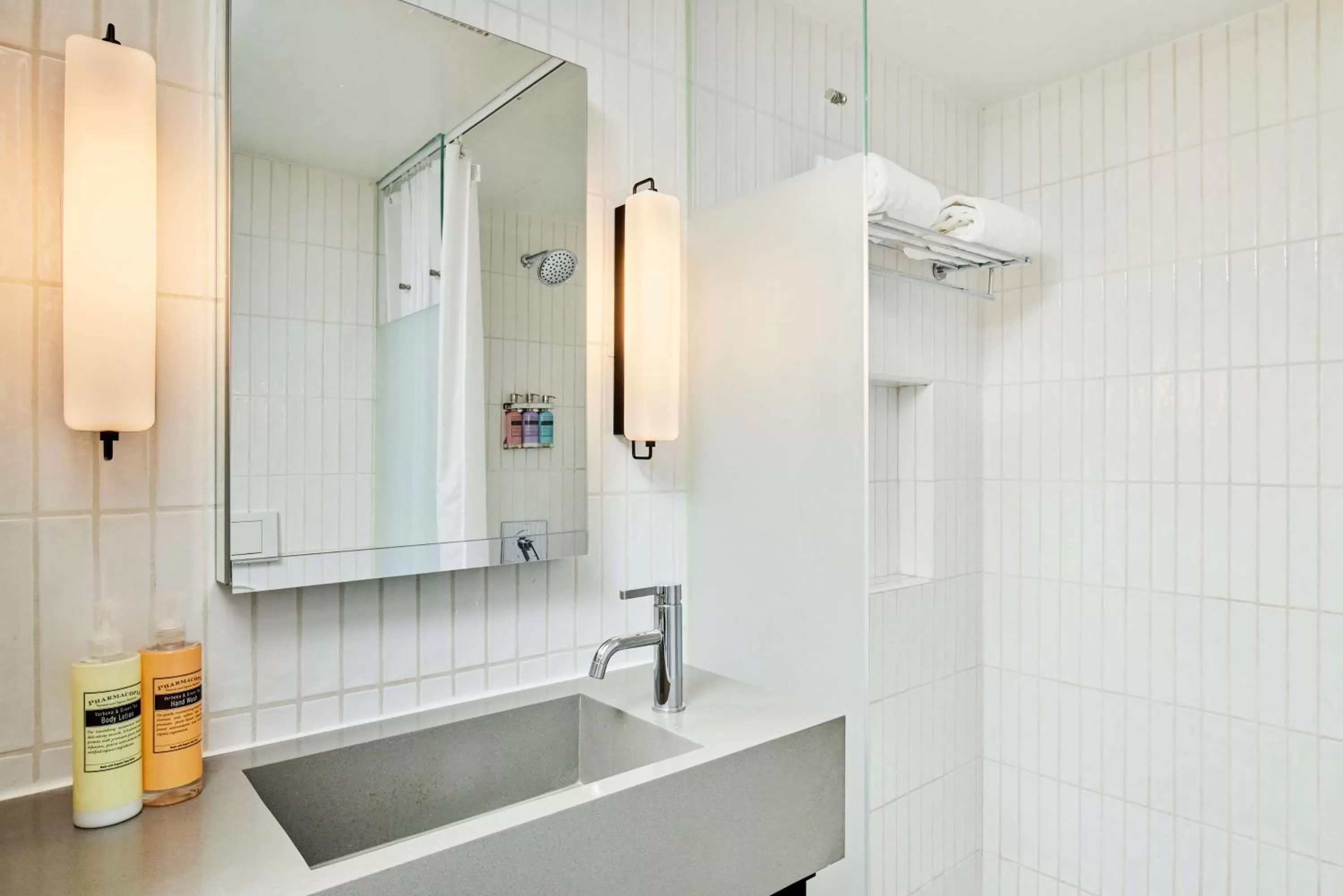 Bathroom in Arlo NoMad