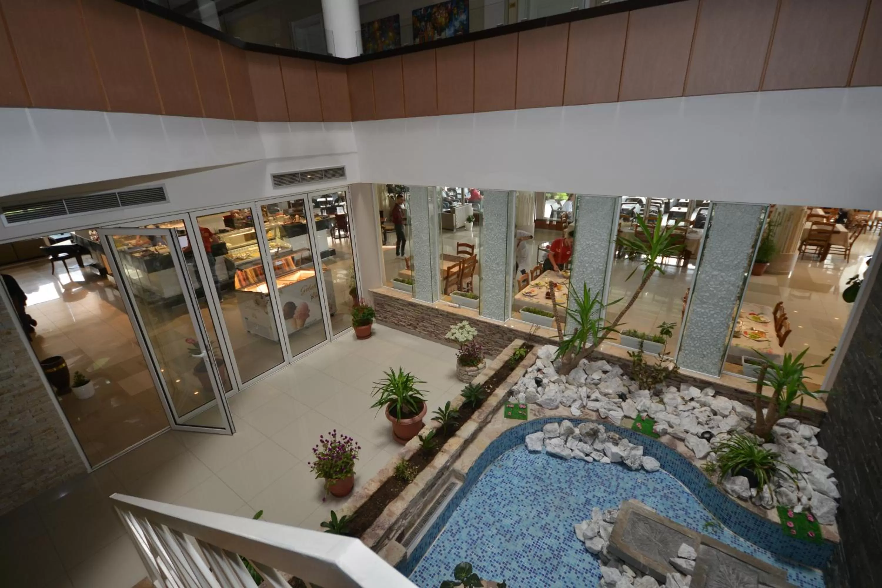 Pool View in Hotel Veri