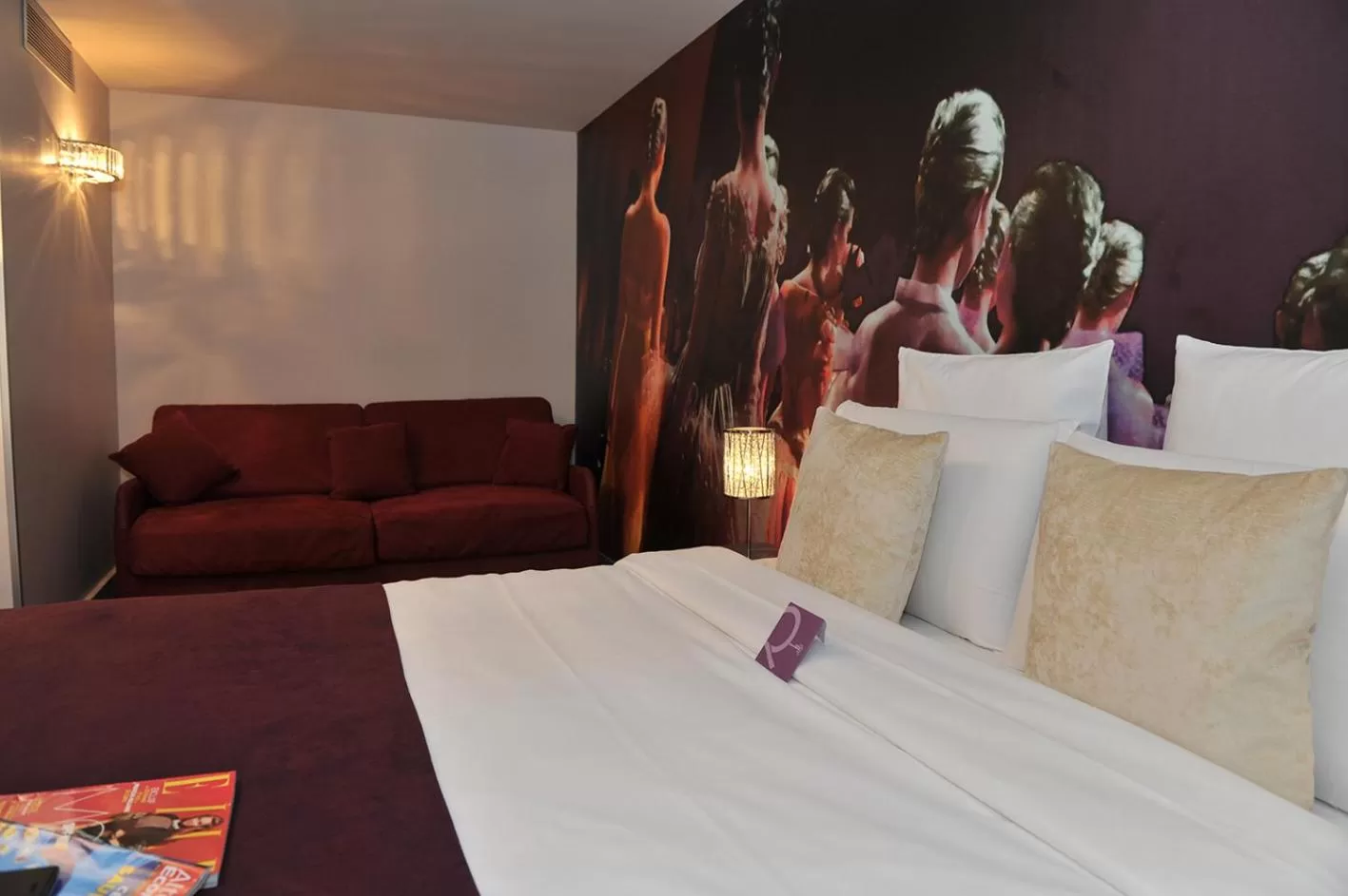 Photo of the whole room, Bed in Mercure Paris Place d'Italie