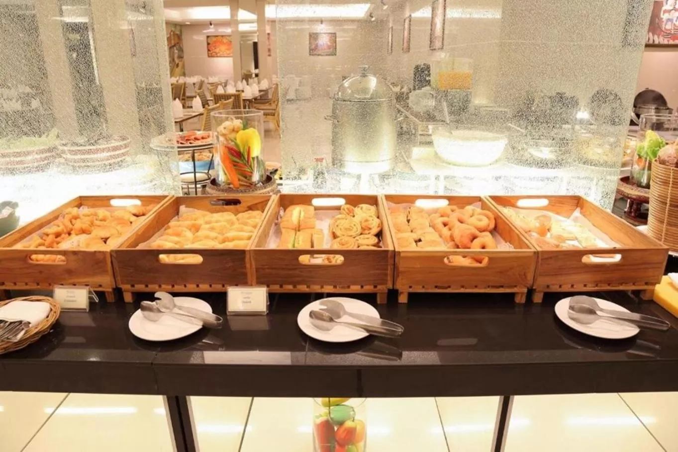 Restaurant/places to eat in Amora Thapae Hotel Chiang Mai