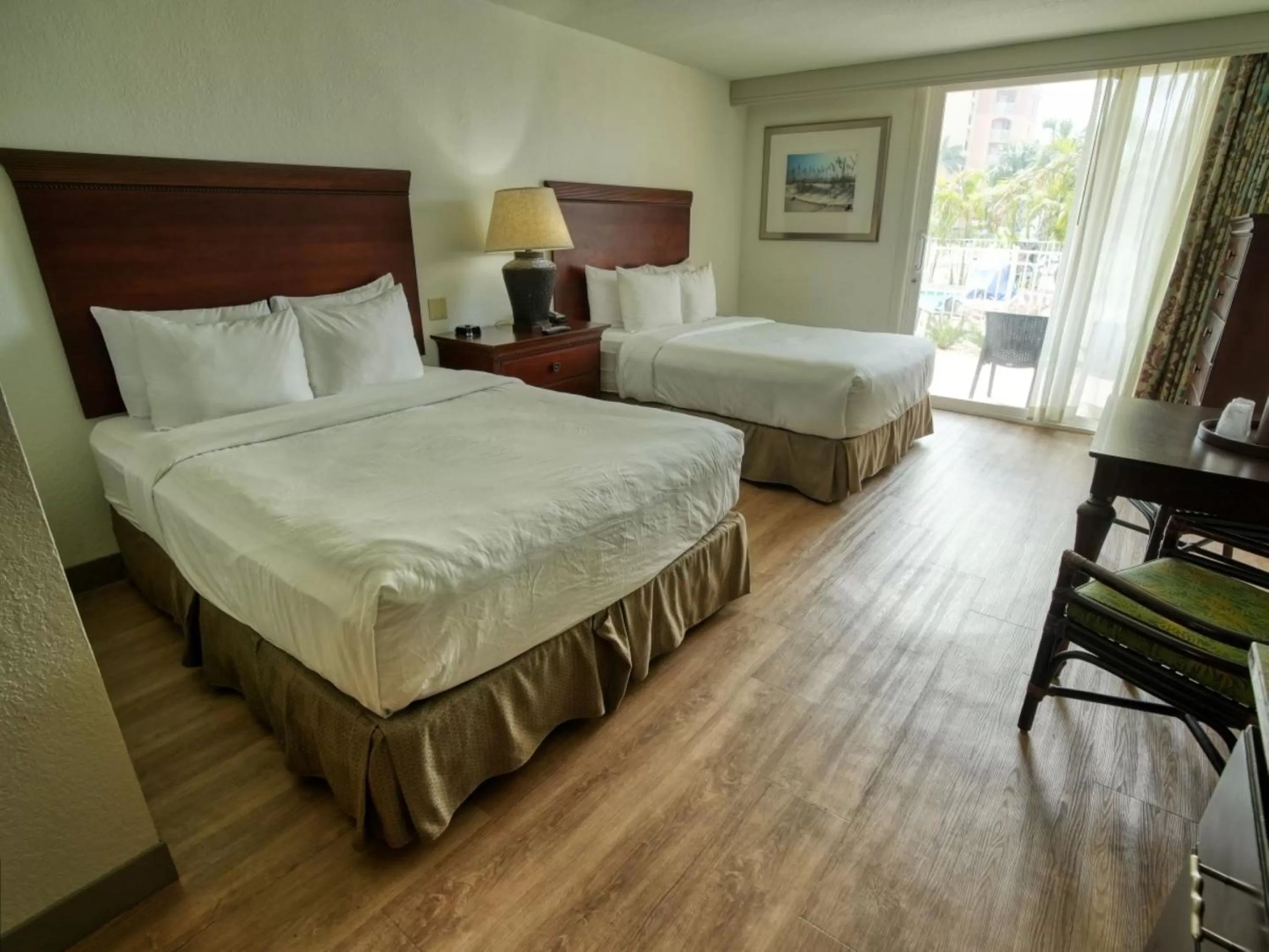 Bedroom, Bed in Treasure Island Hotel and Marina