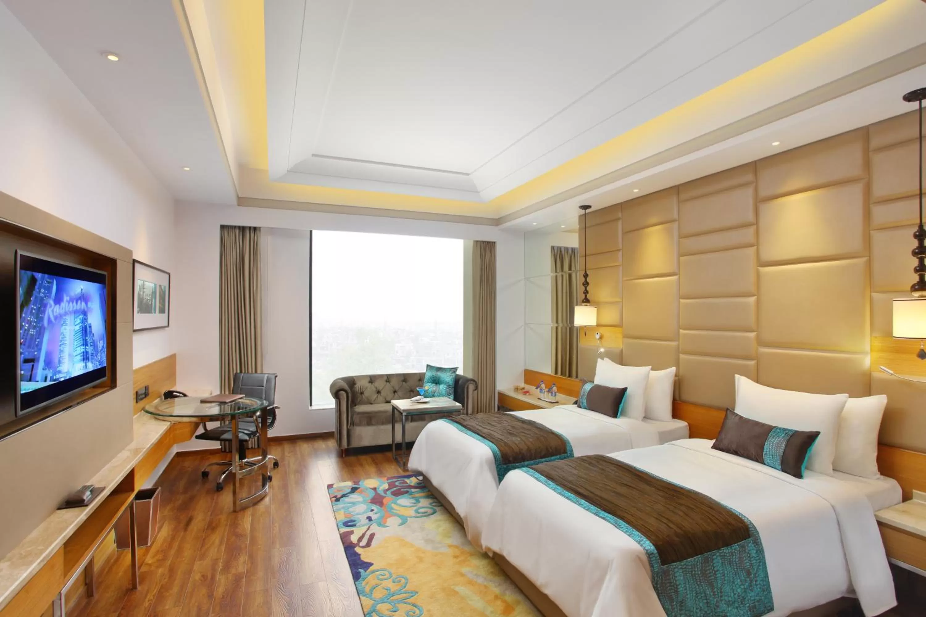 Bedroom, Bed in Radisson Blu Jammu
