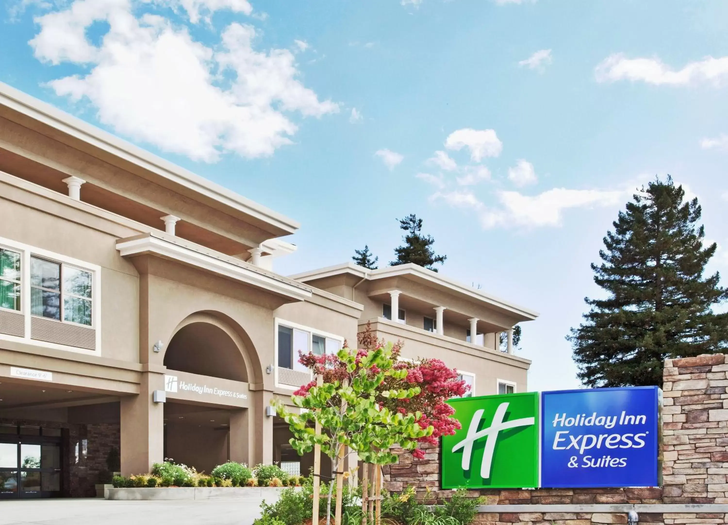 Holiday Inn Express Hotel & Suites Santa Cruz by IHG Holiday Inn Express Hotel & Suites Santa Cruz by IHG