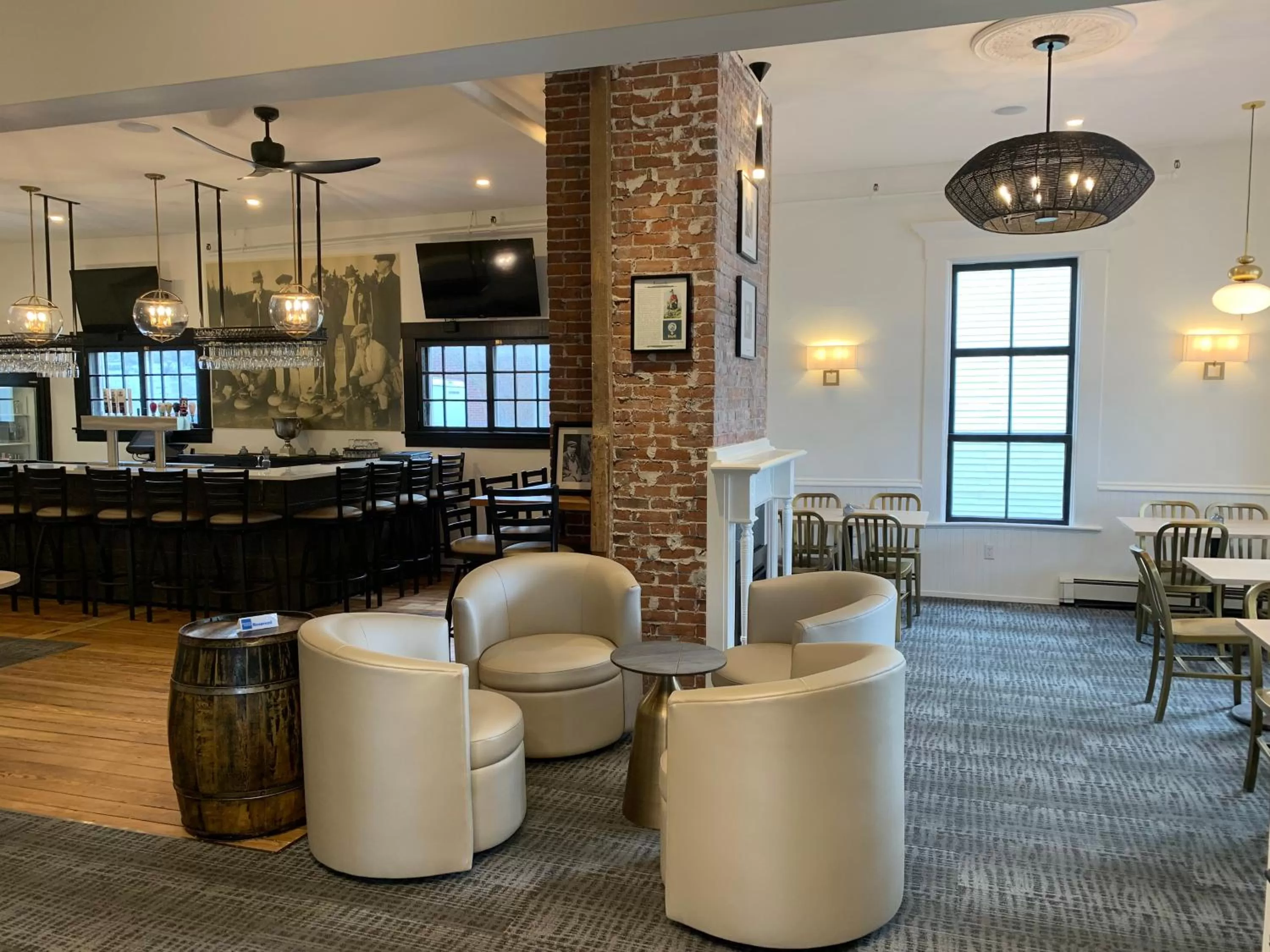 Restaurant/places to eat in Kennedy House