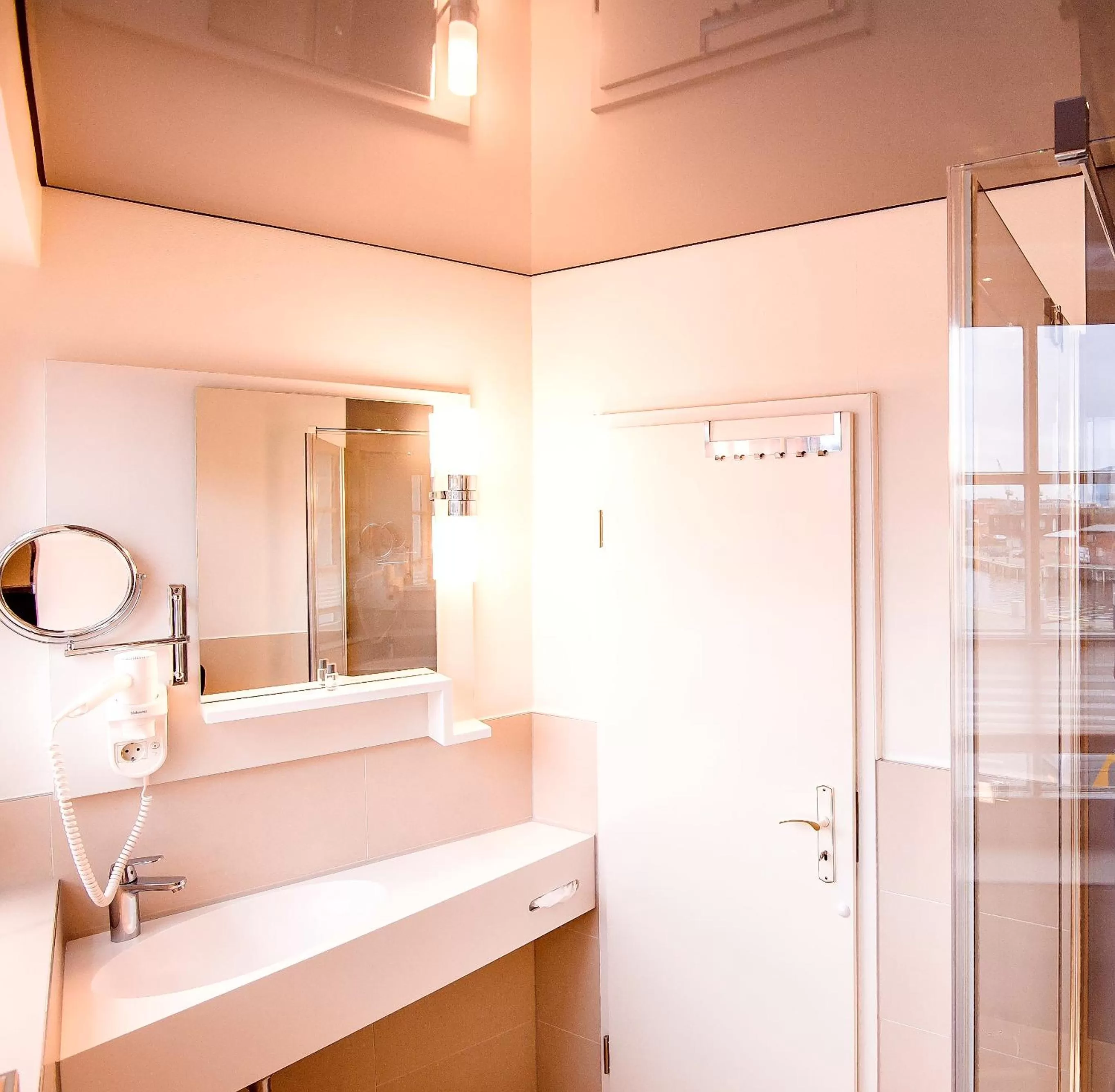 Bathroom in Hotel Am Alten Hafen