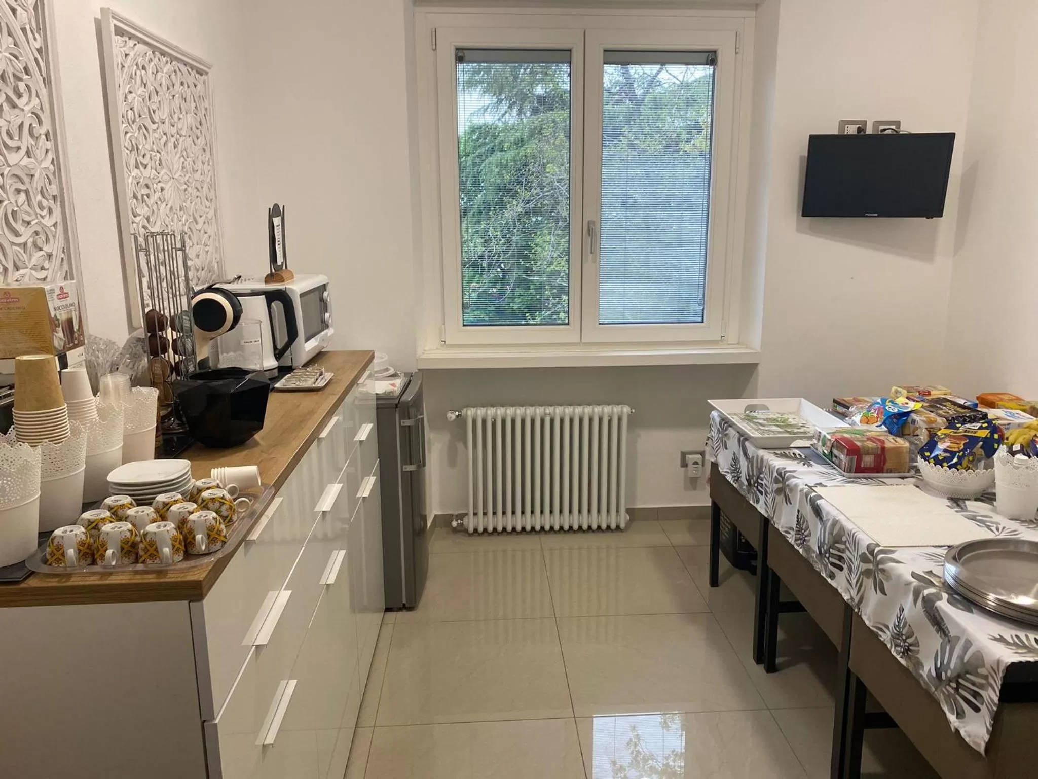 Coffee/tea facilities in "La Selvetta" bed and breakfast