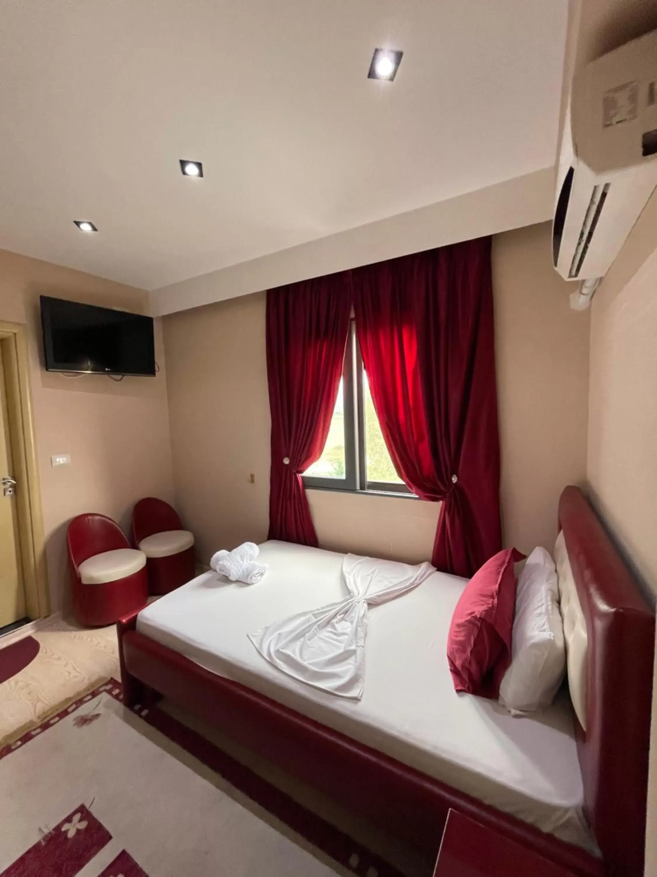 Deluxe Twin Room - single occupancy in Hotel Selfo Deluxe Twin Room - single occupancy in Hotel Selfo