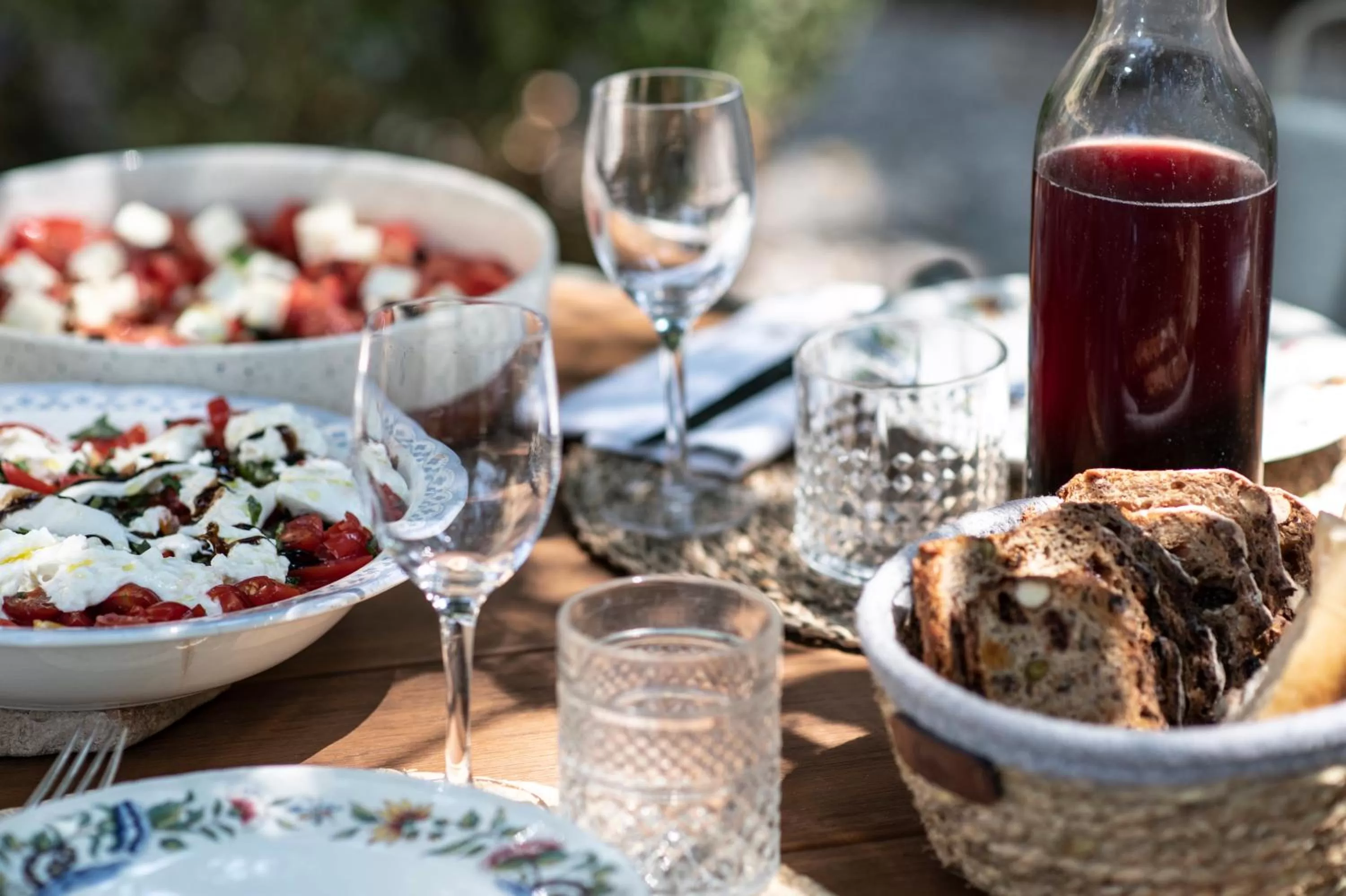 Restaurant/places to eat in Maison Sumiane