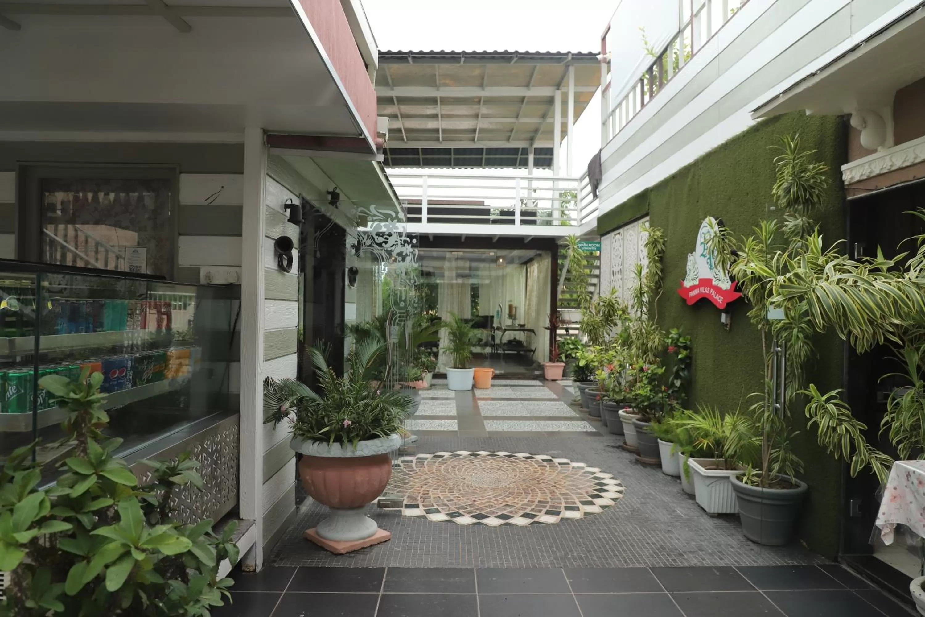 Restaurant/places to eat in Panna Vilas - A Lake Facing Boutique Hotel