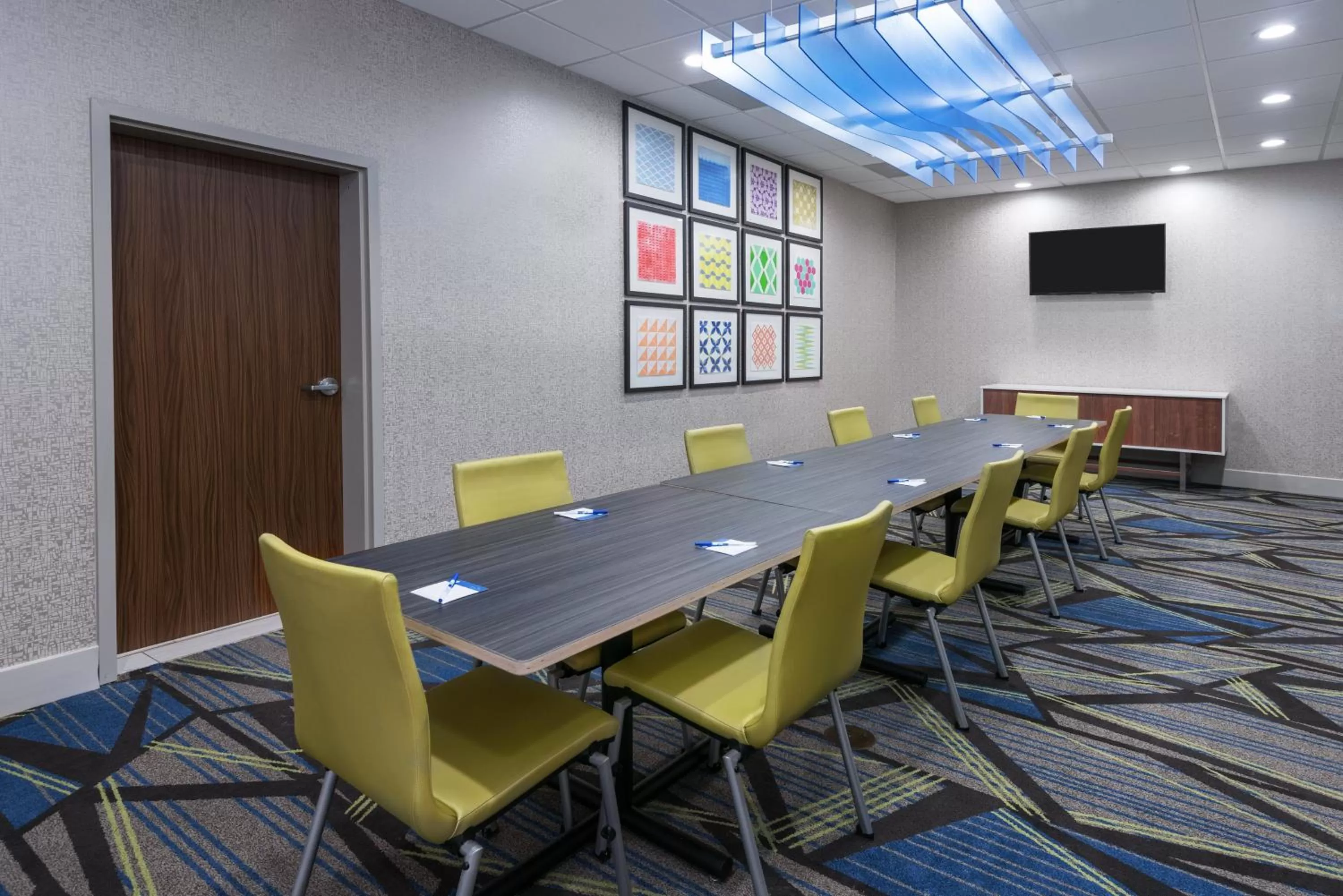 Meeting/conference room in Holiday Inn Express & Suites- Sugar Land SE - Missouri City by IHG