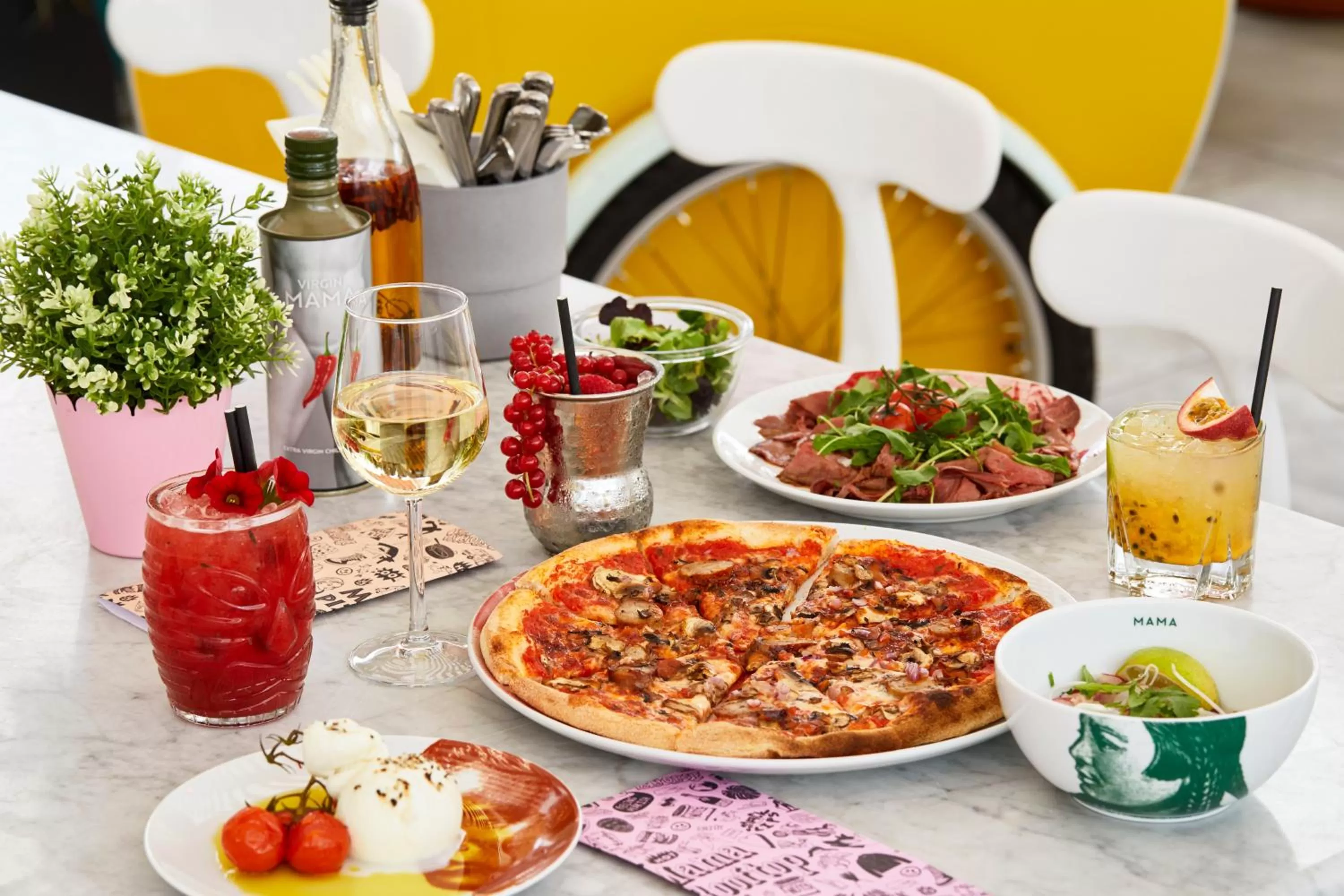 Restaurant/places to eat in Mama Shelter Toulouse