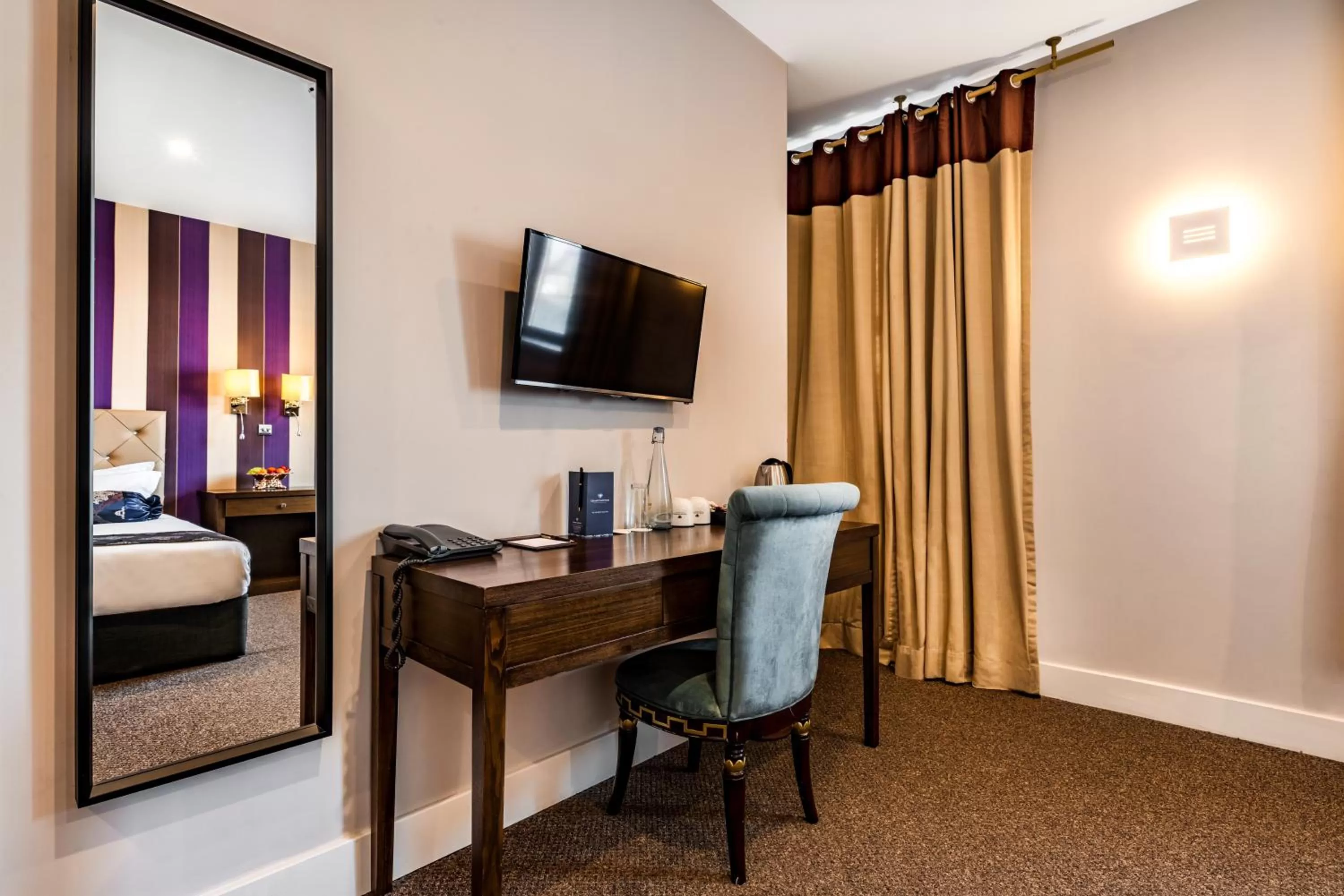 Bed in Grand Sapphire Hotel & Banqueting