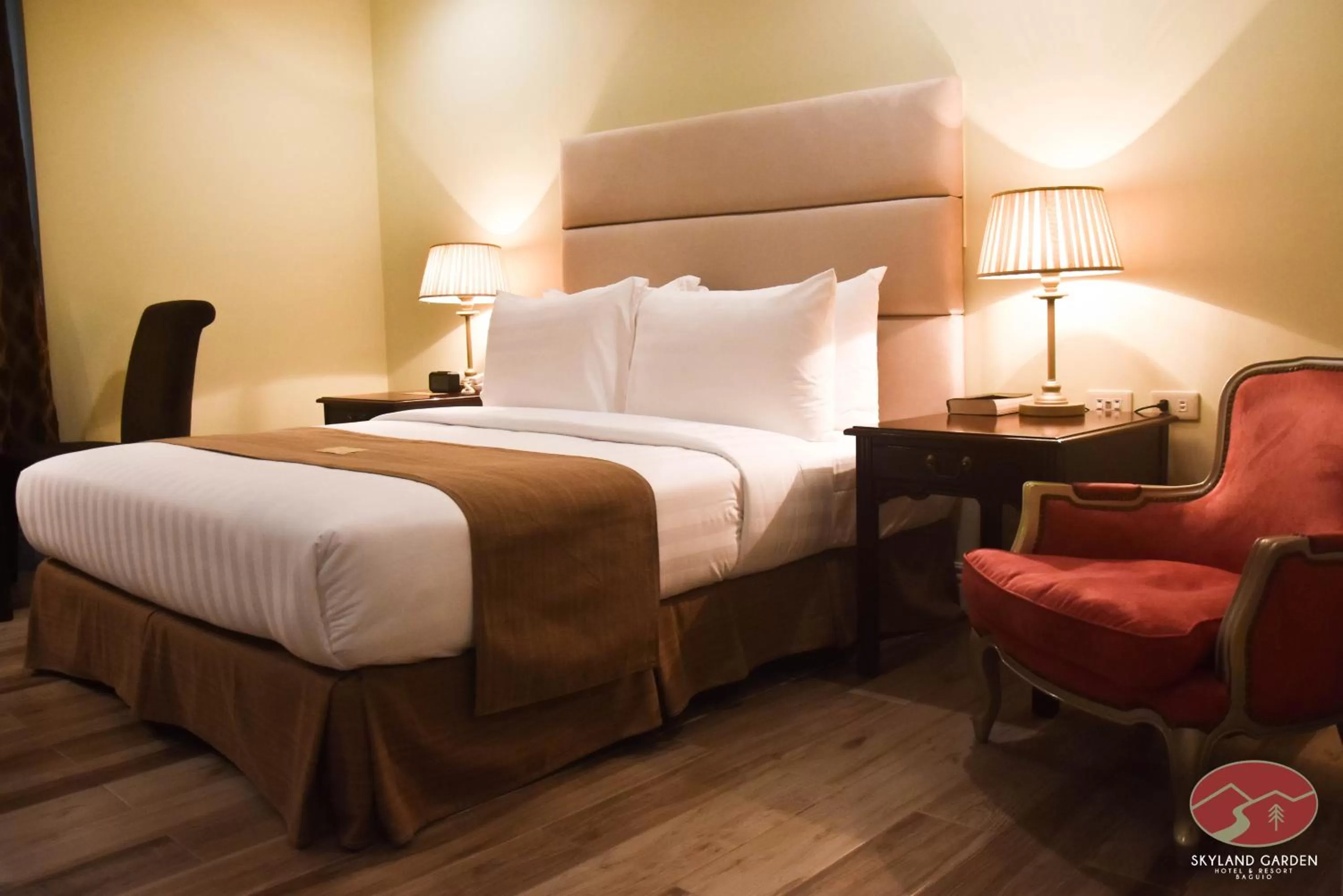 Bed in Skyland Garden Hotel and Resort