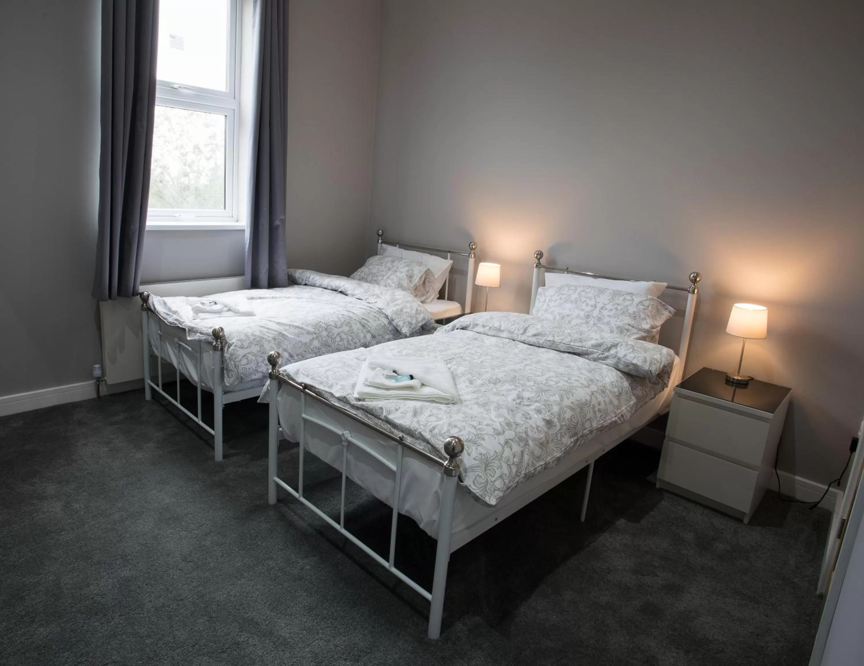 Bedroom, Bed in High Bank Hotel