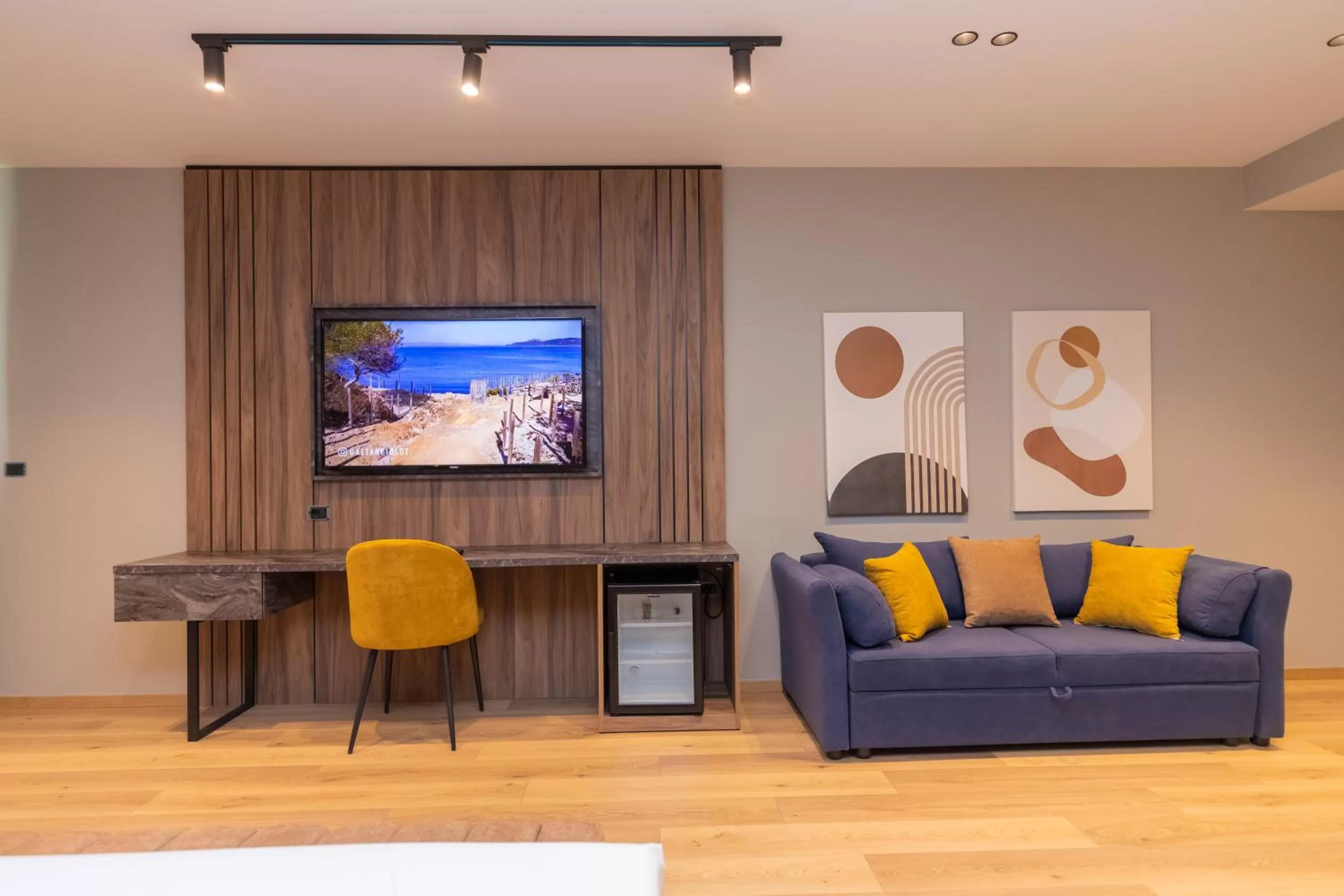 Communal lounge/ TV room in Esbjerg Hotel